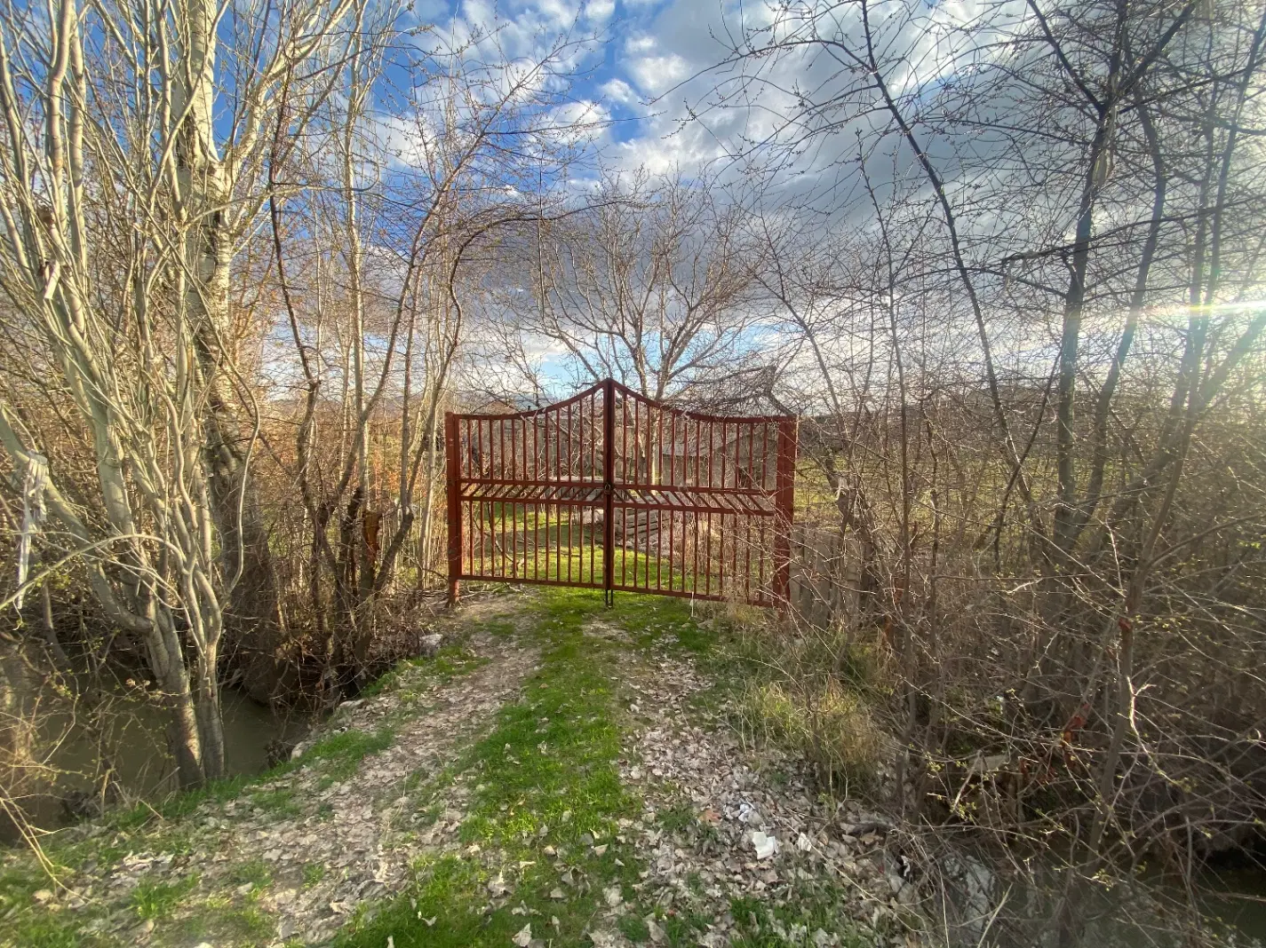 مزایده باغ و باغچه به متراژ ۱۵۲۳۷متر  ارومیه