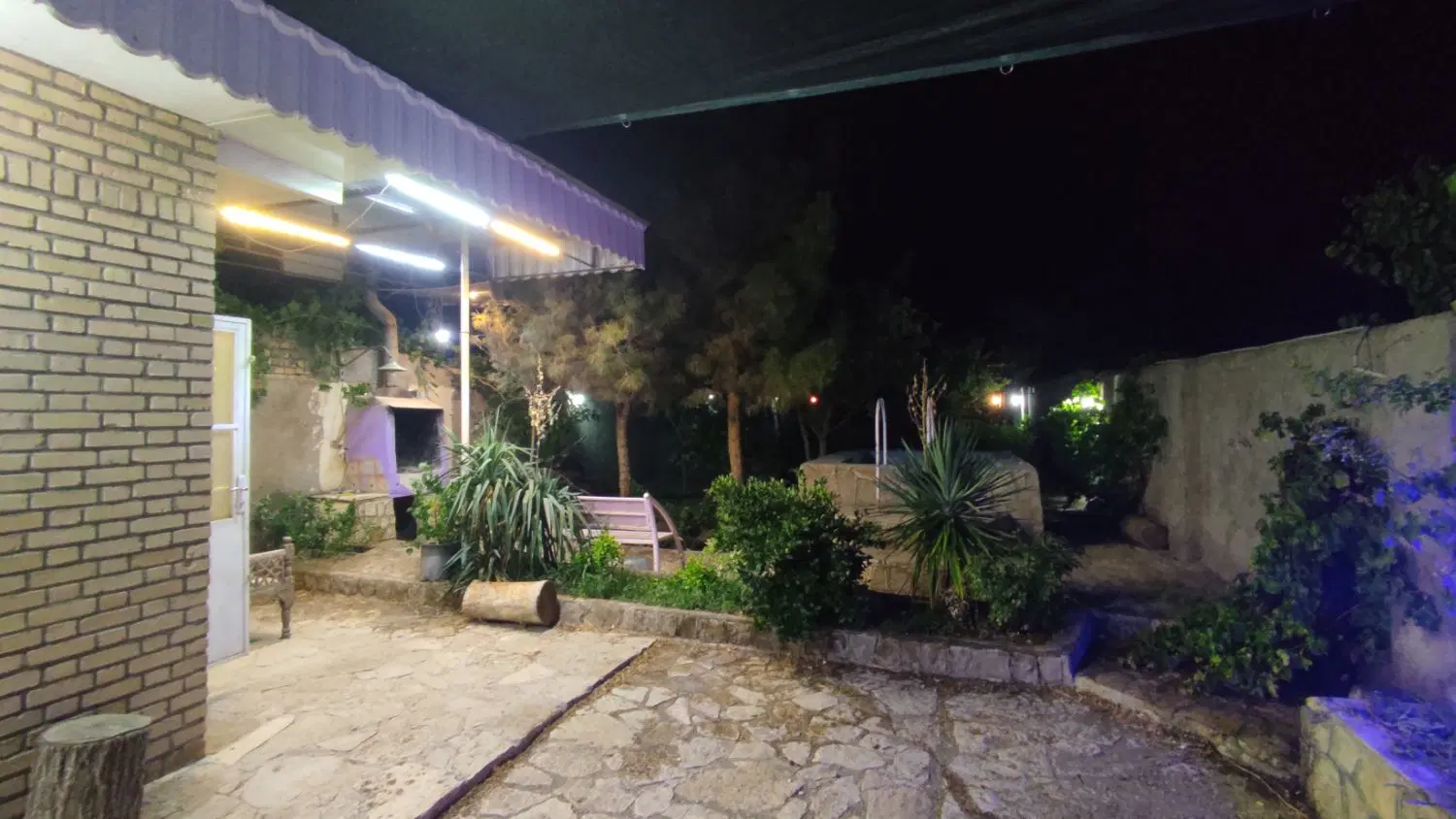 باغچه 500 متری شاندیز
