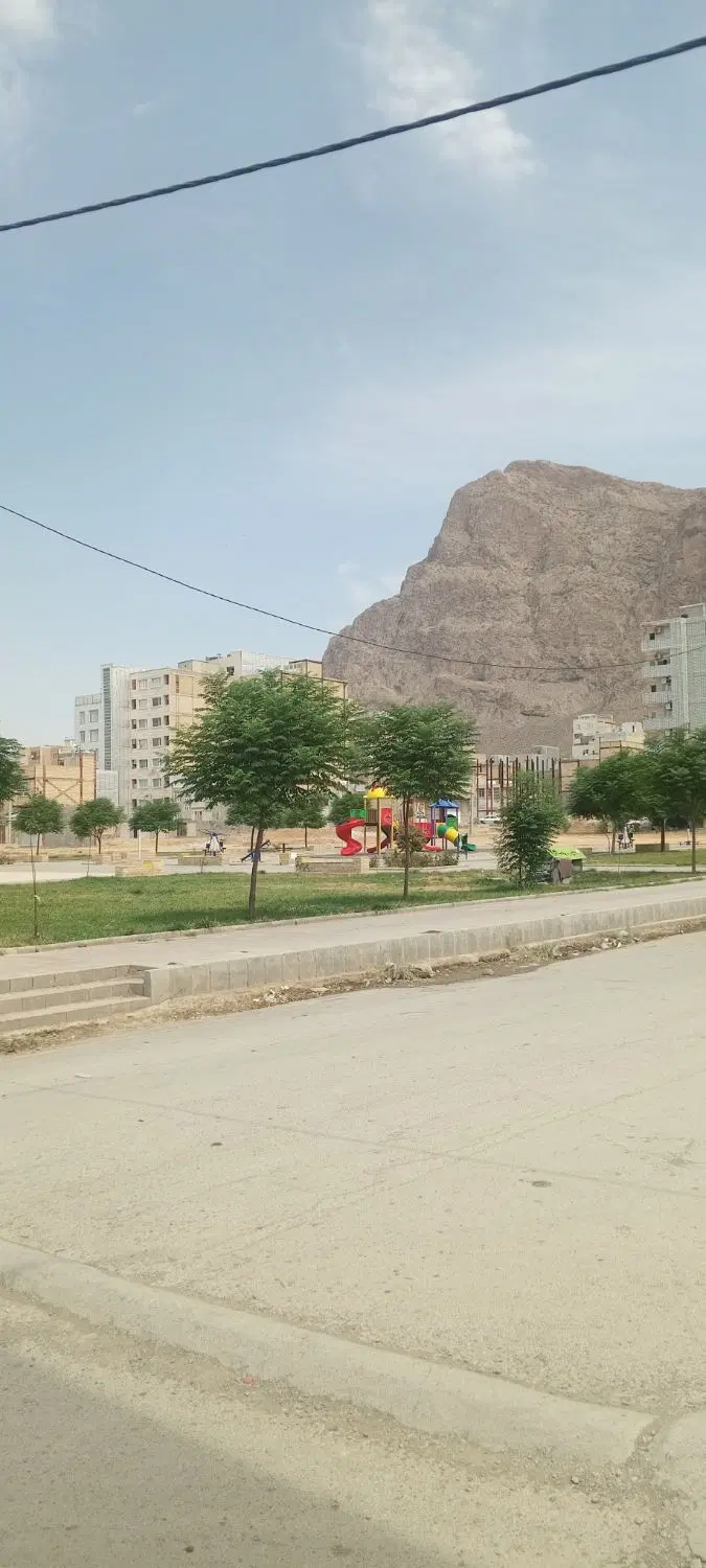 مغازه دو بر