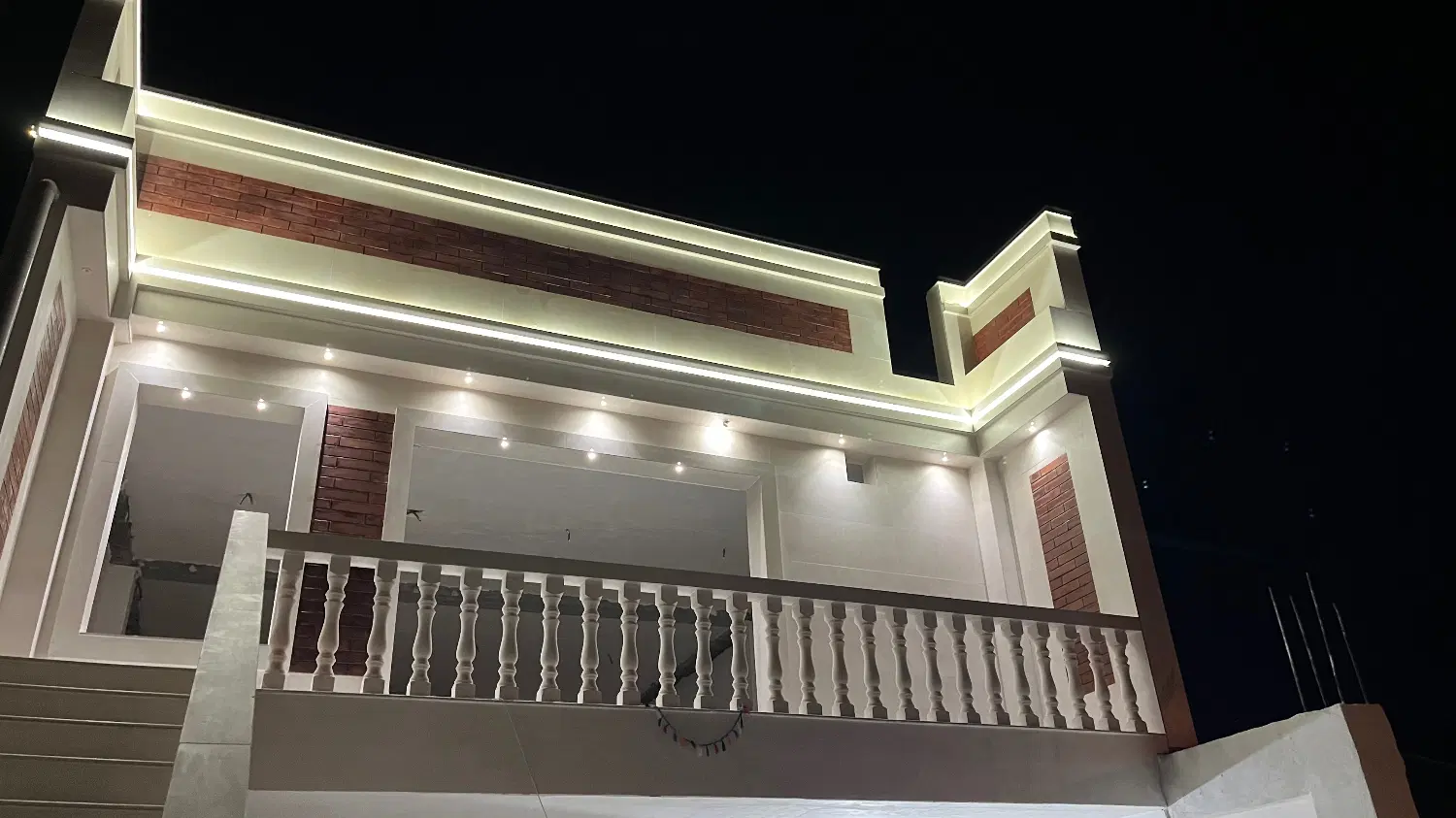 خانه دوطبقه
