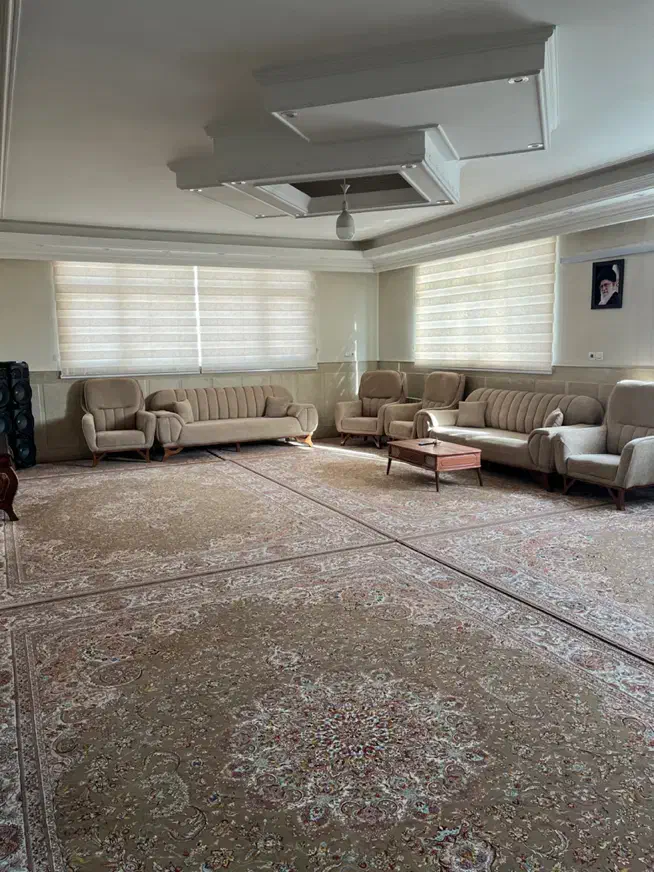 فروش واحد ۱۴۰ متری دو خوابه