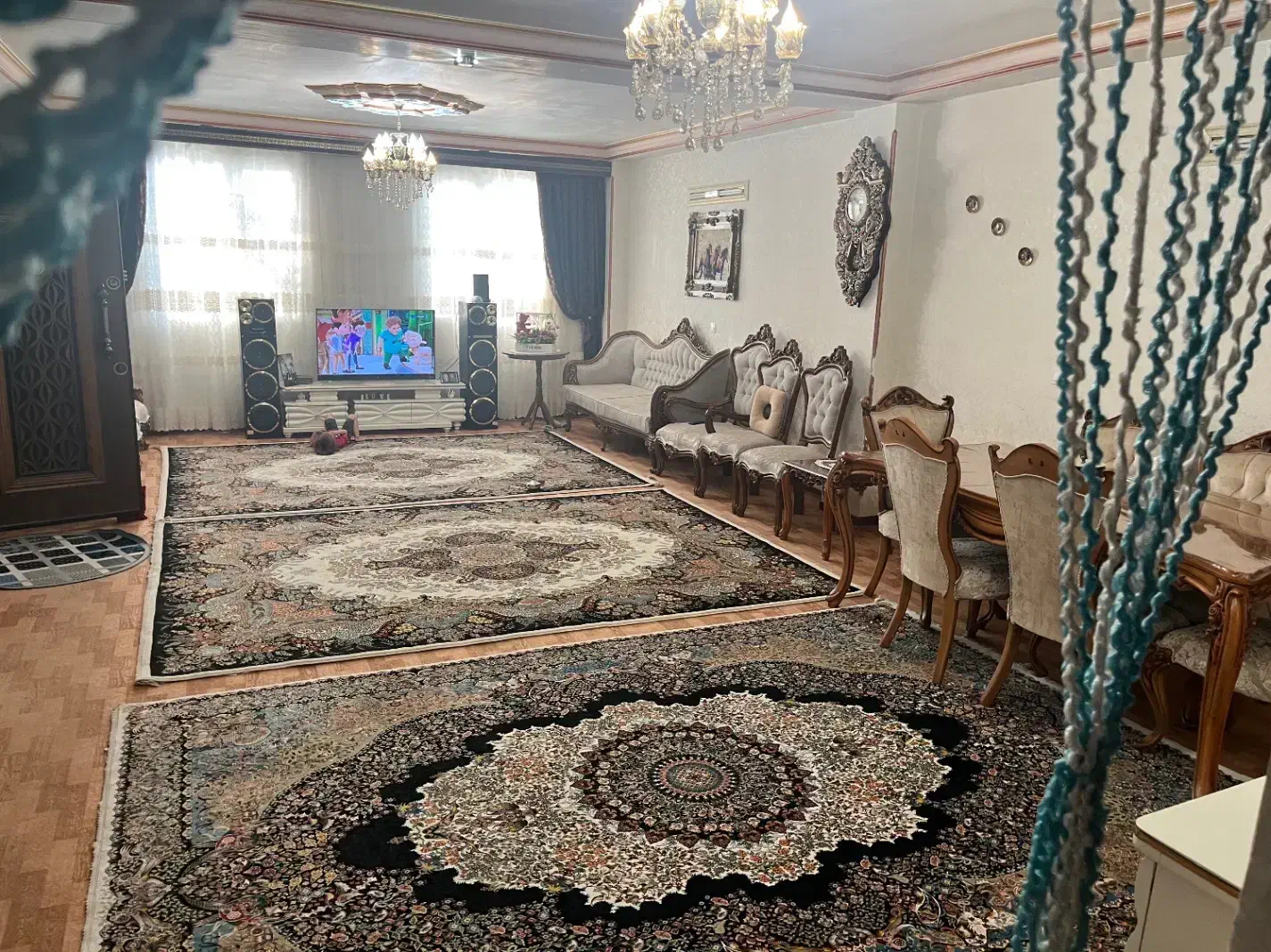 خانه دو طبقه ویلایی در ولایت ۹  نبش خیابان طراوت