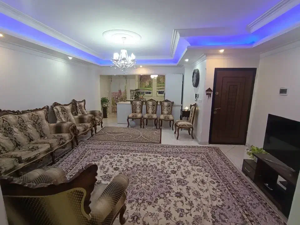 ۷۷متری -خوش نقشه- فول_لطفا توضیحات کامل بخوانید
