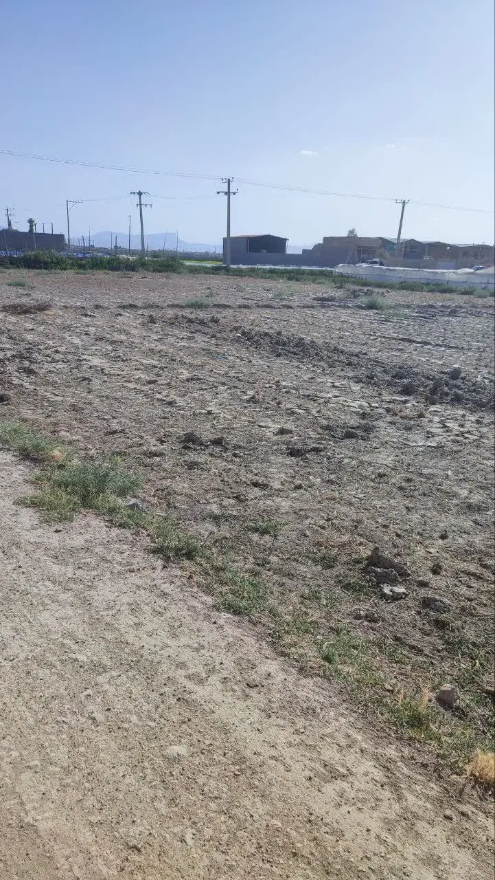 زمین ۵۵۰ متری ( کرسگان)