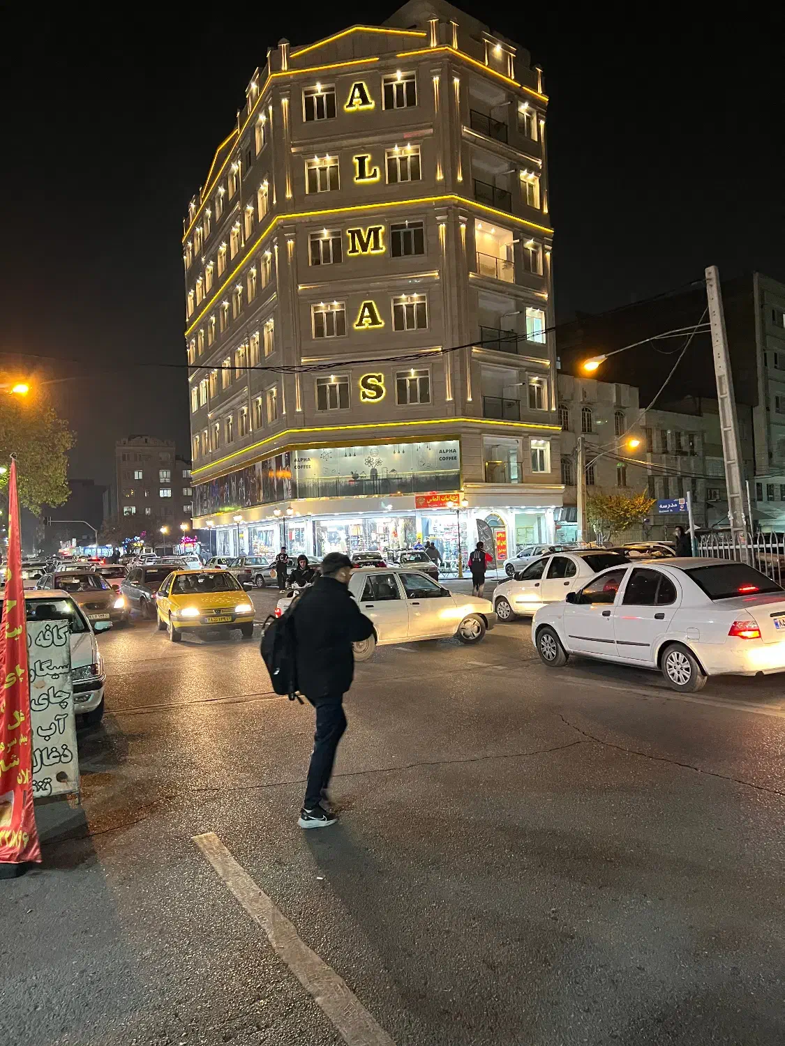 اپارتمان اداری جهت اجاره در بهترین جای شهرک شریعتی