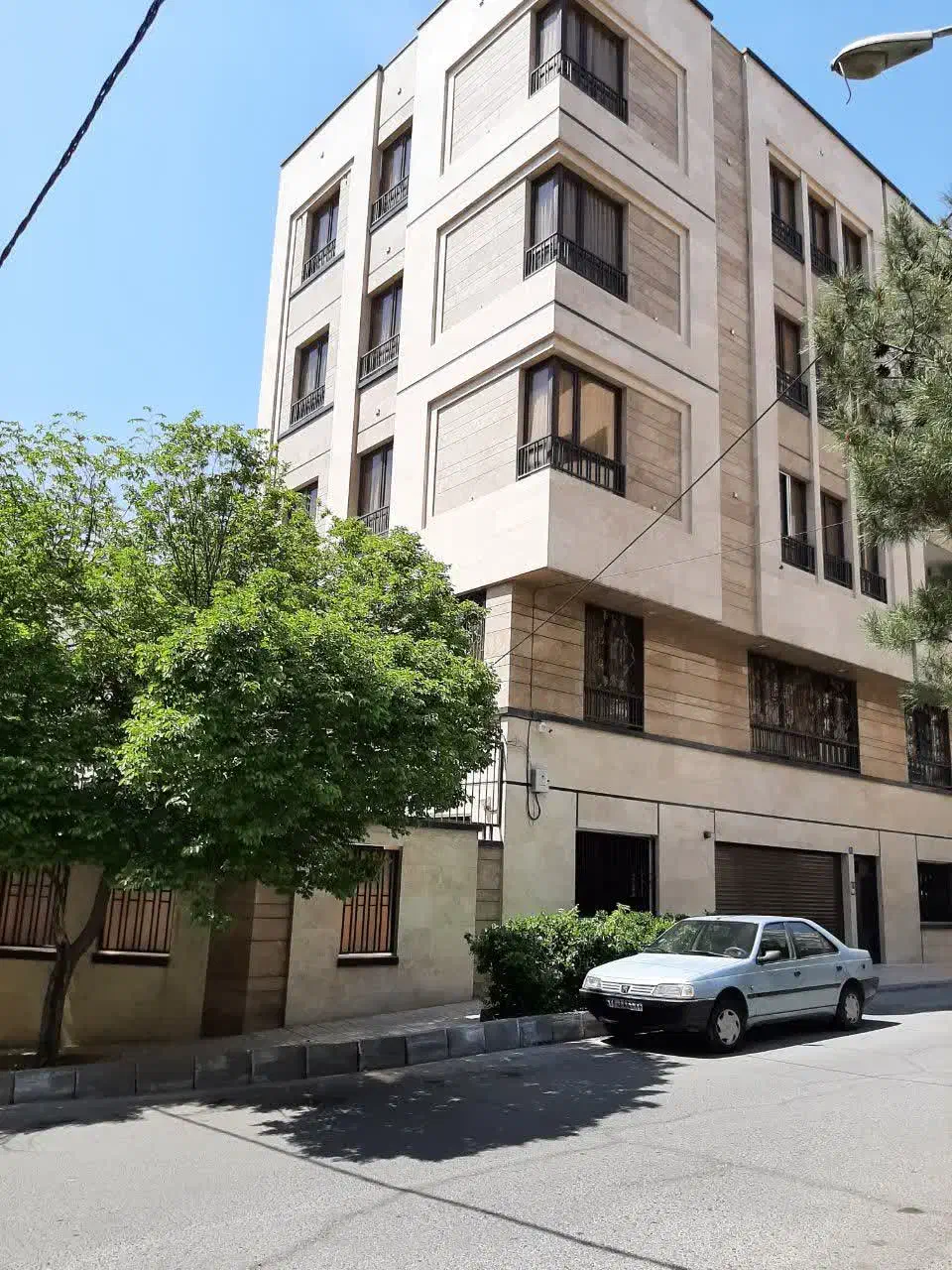 فروش آپارتمان ۱۲۰‌متری تکواحدی حکیمیه۲پارکینگ سندی
