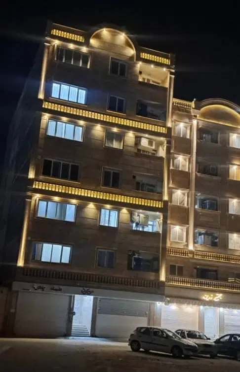 واحد کم تراکم   139متر ۳خواب نوساز - فول امکانات