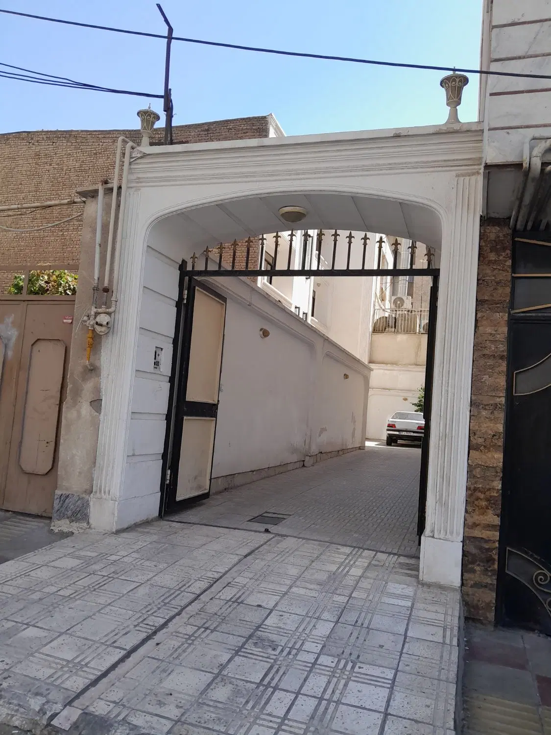 یک قطعه زمین