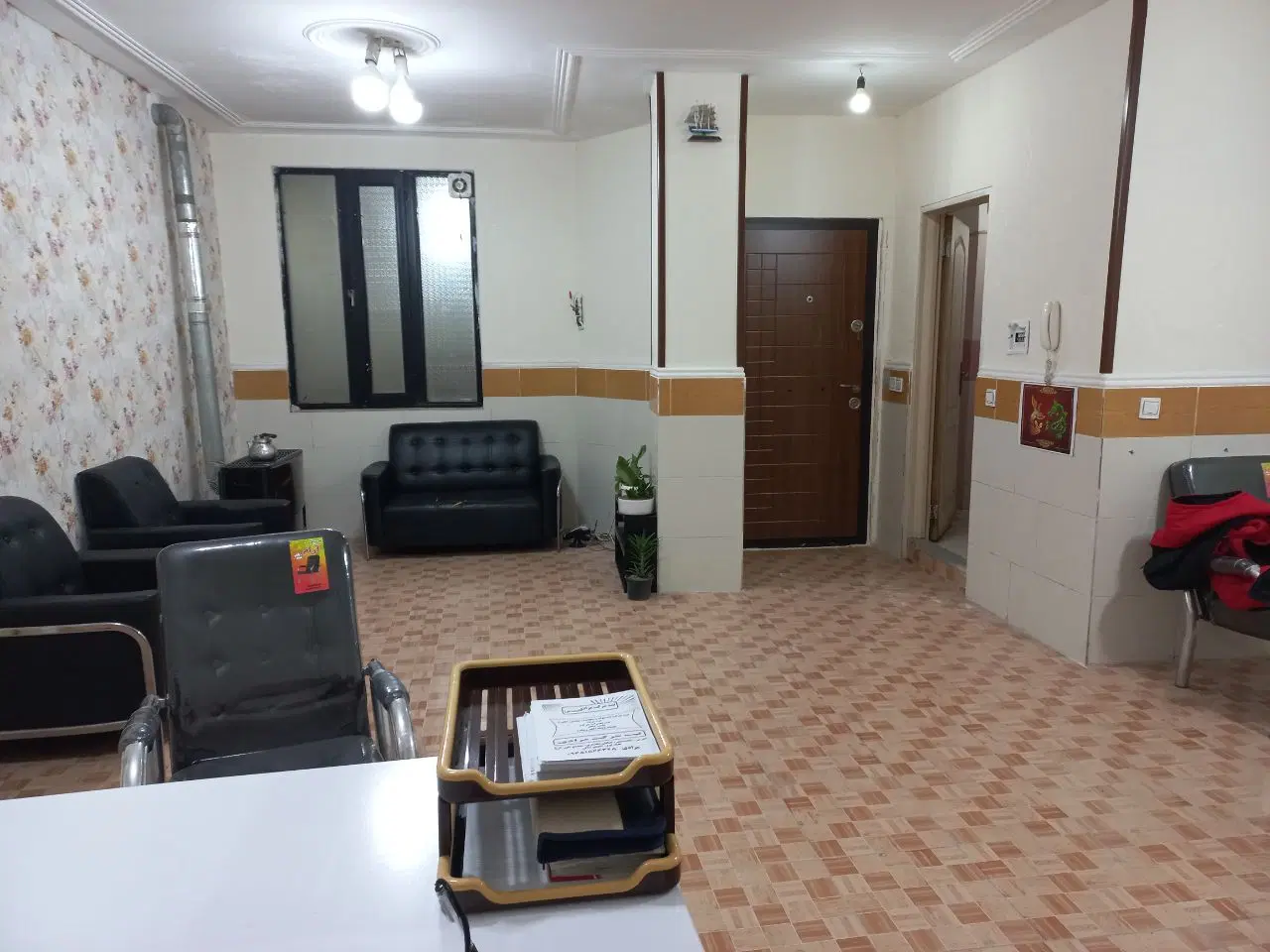 واحد داخل خیابان بختیاری