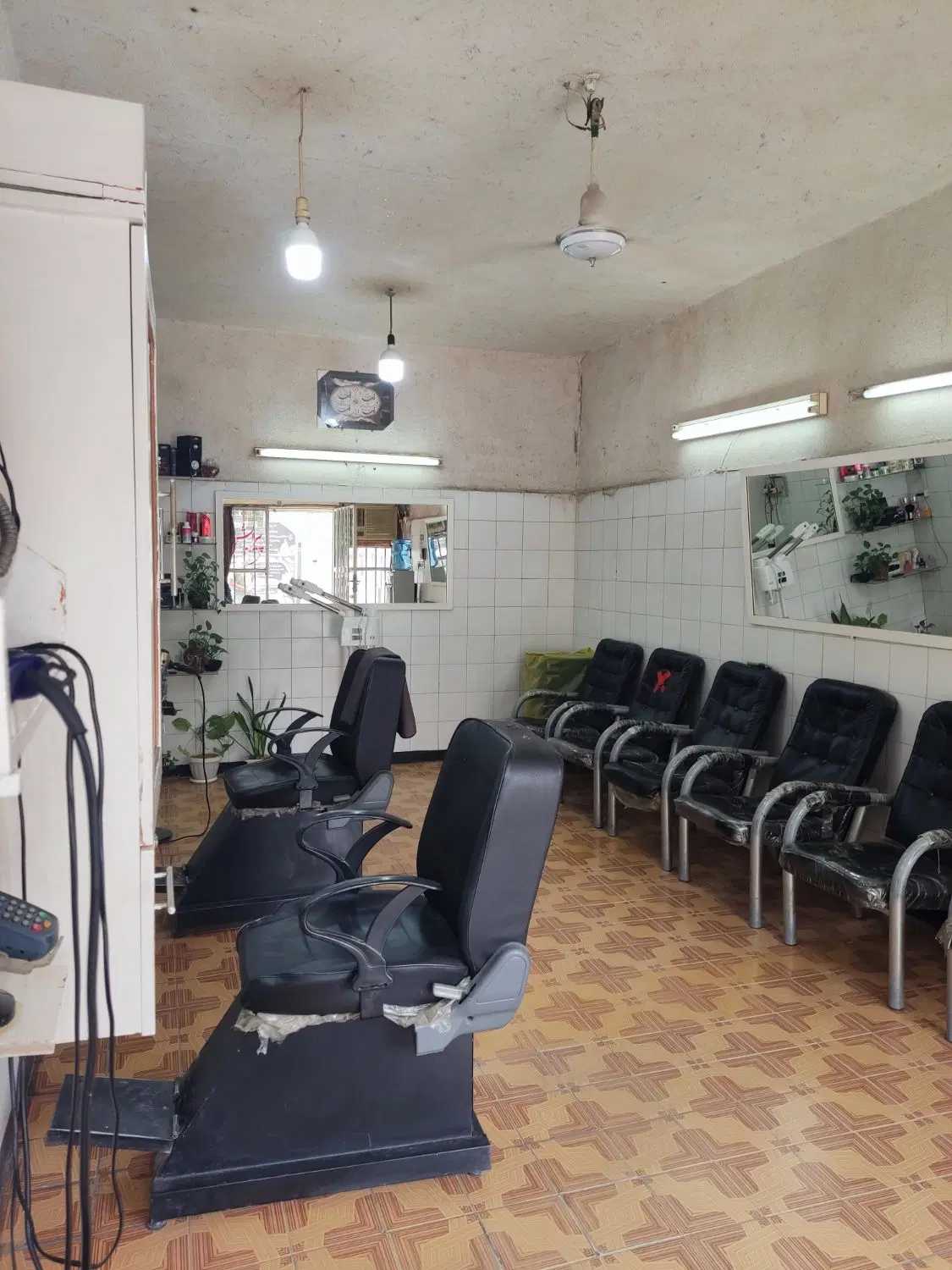 فروش یک باب مغازه بمساحت 25