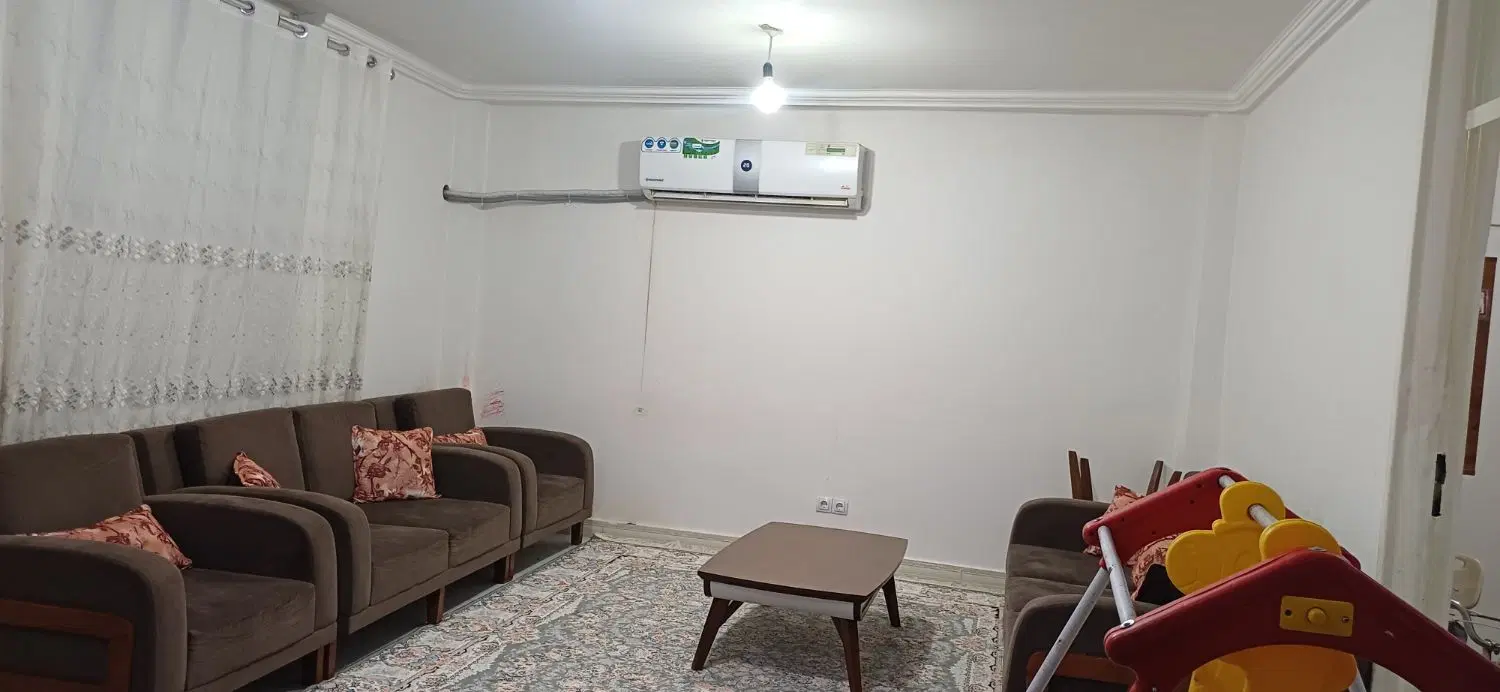 فروش خانه ویلایی با مغازه
