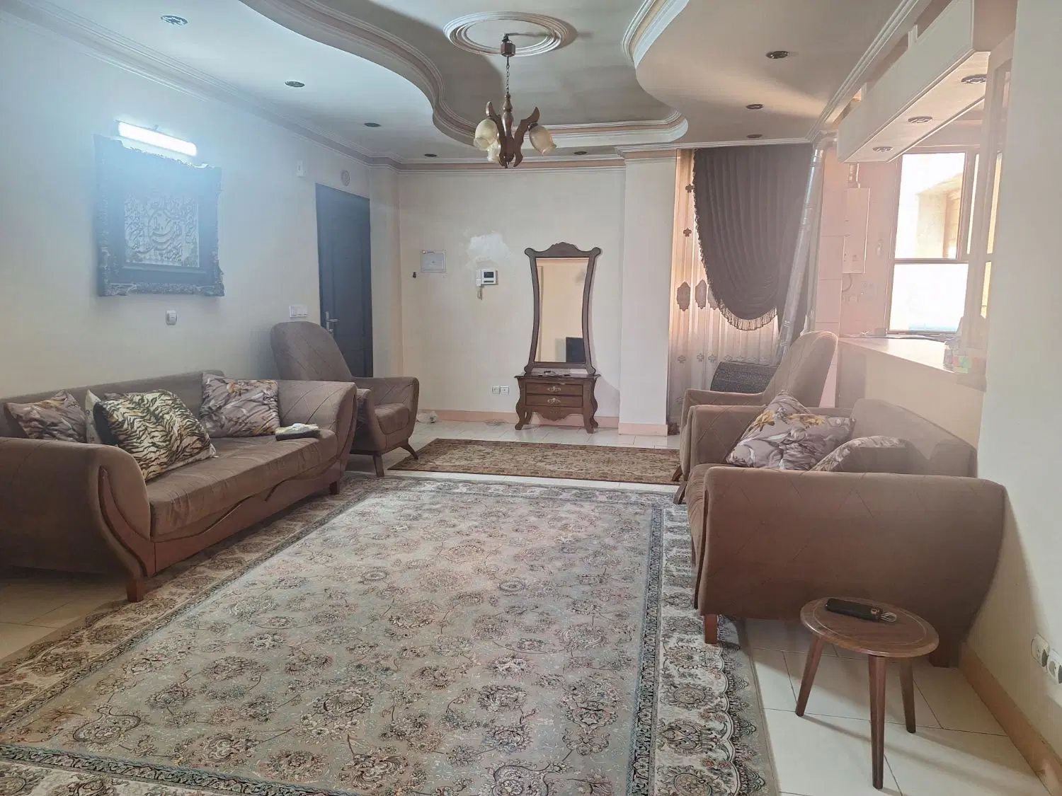اجاره واحد ۷۰ متری روبروی پارک مروارید