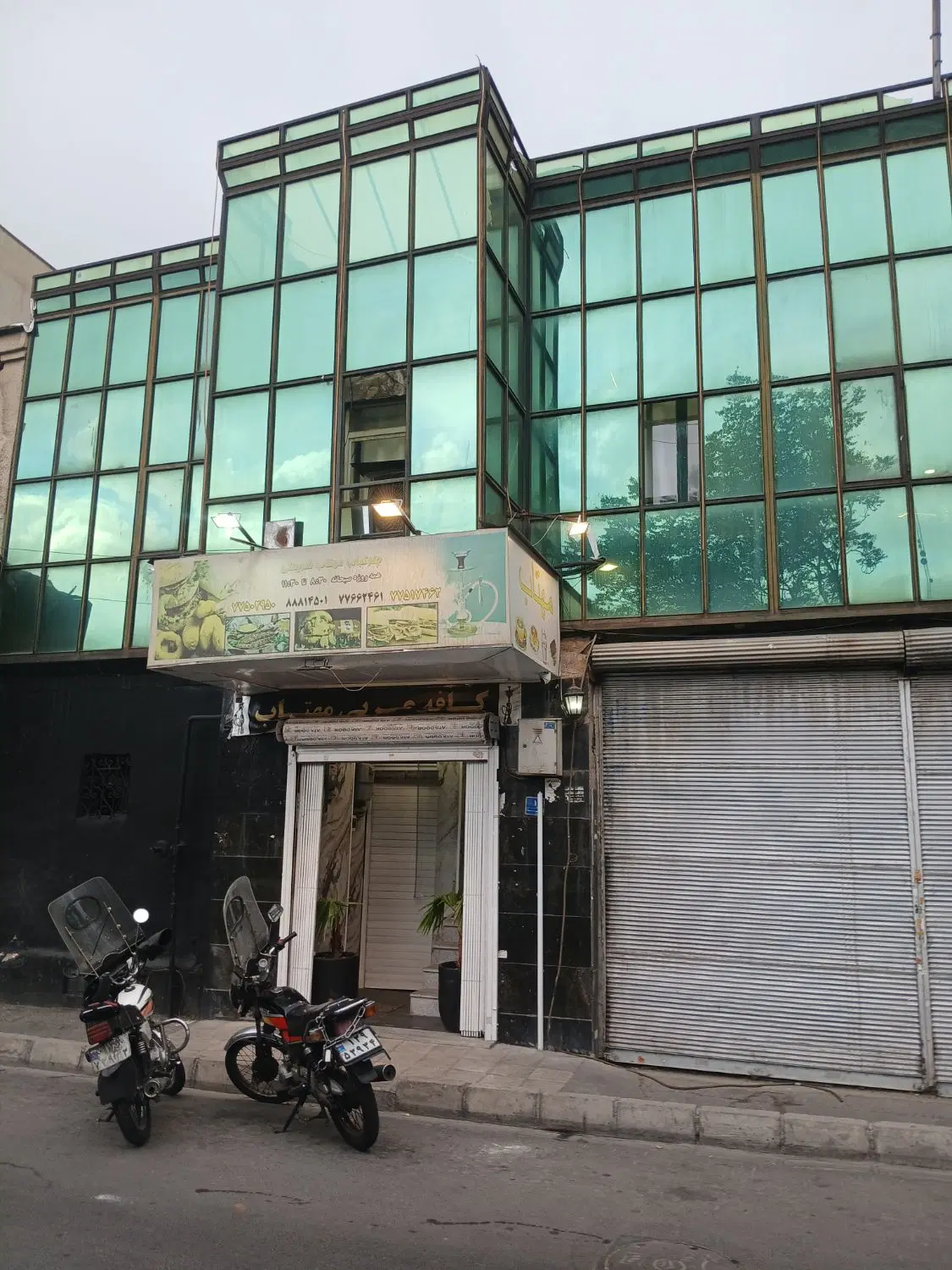 ۲۸۰متراجاره کافه رستوران شریعتی