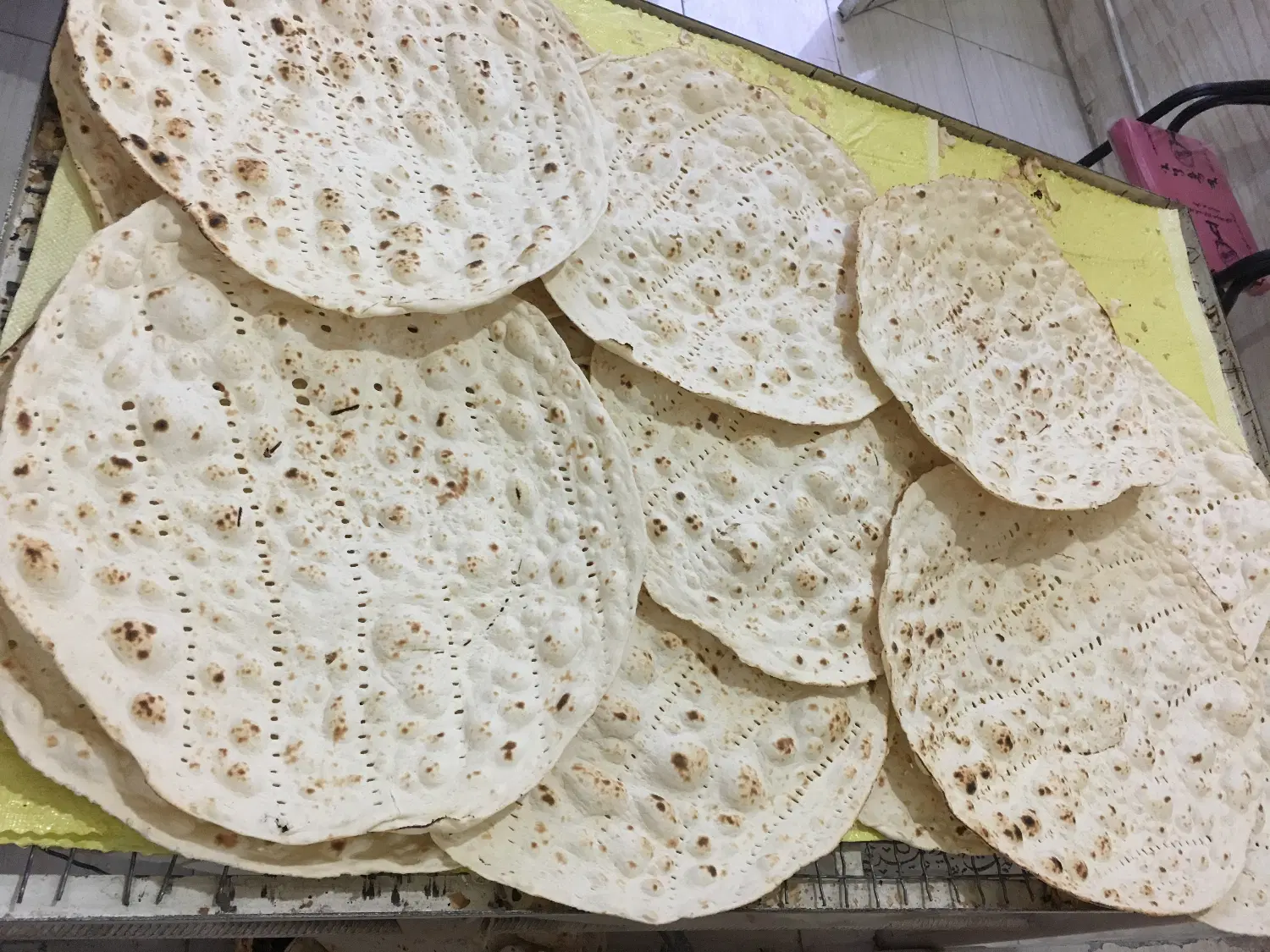 نانوایی تافتون تنوری در نوبهار