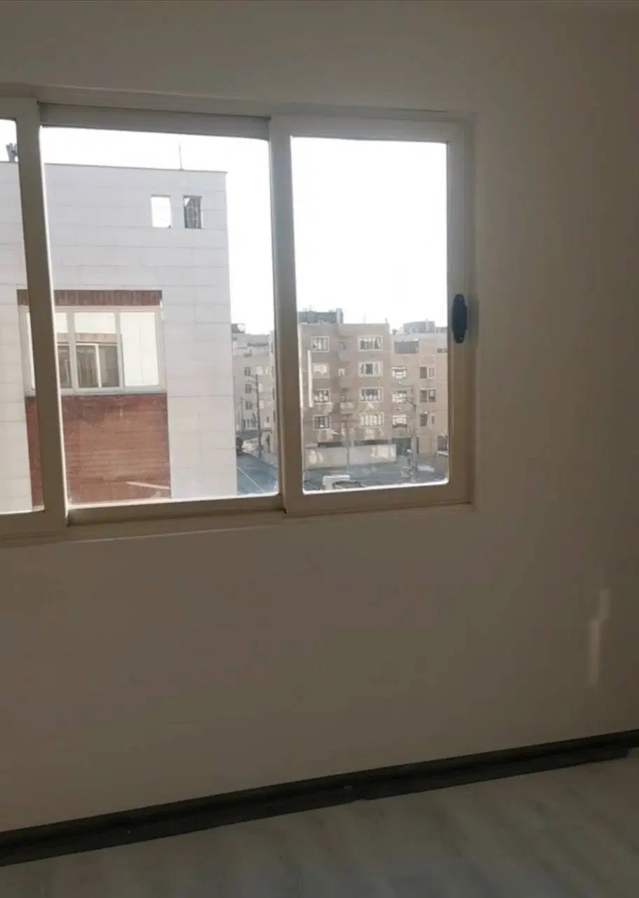 امیریه ۳۷ زیر فی بازار بدلیل نقل مکان
