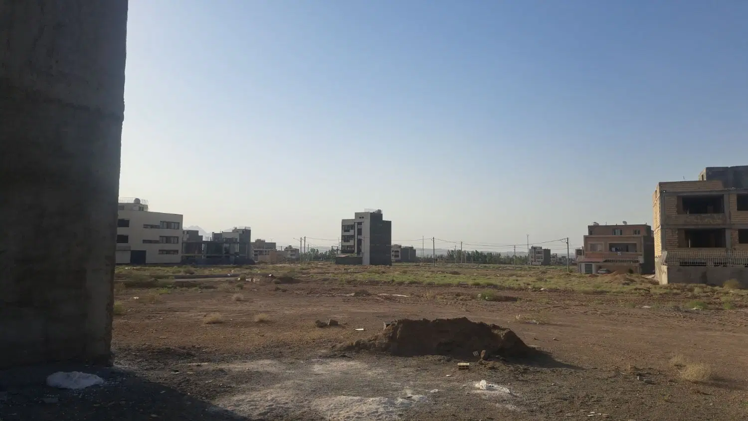 زمین مسکونی