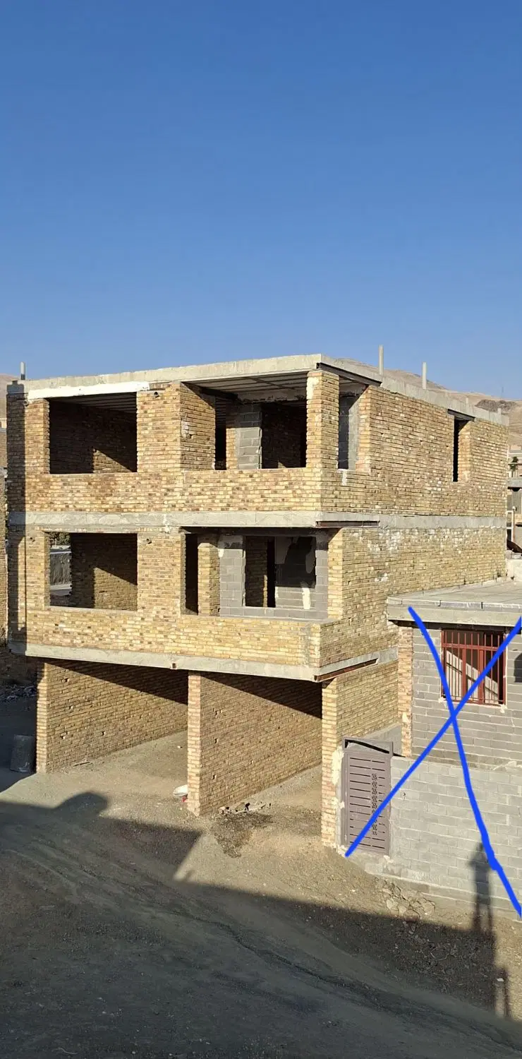 خانه ۱۰۰متری دوطبقه و پارکینگ عبور جدا (نایسر)