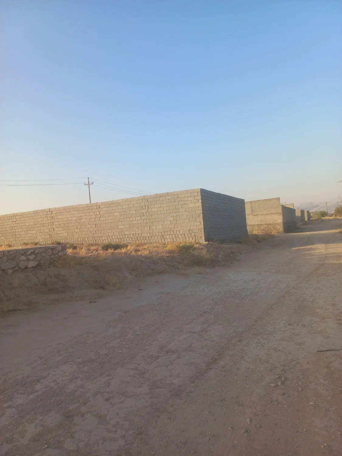 زمین برازجان دهقاید
