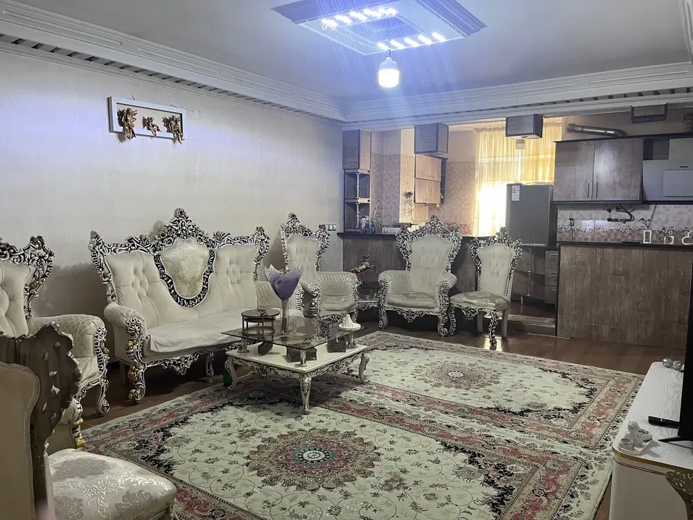 ۷۳ متر  دوخوابه گلستان جاده ساوه
