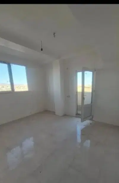 خانه ویلایی عزت اباد