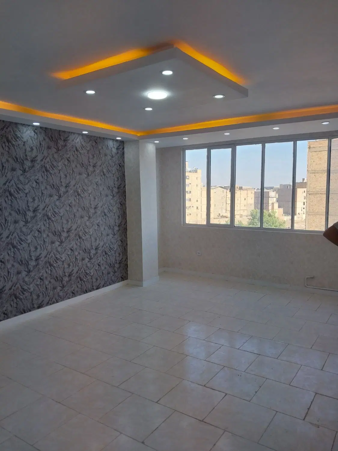۷۸ متری فول باز سازی شده