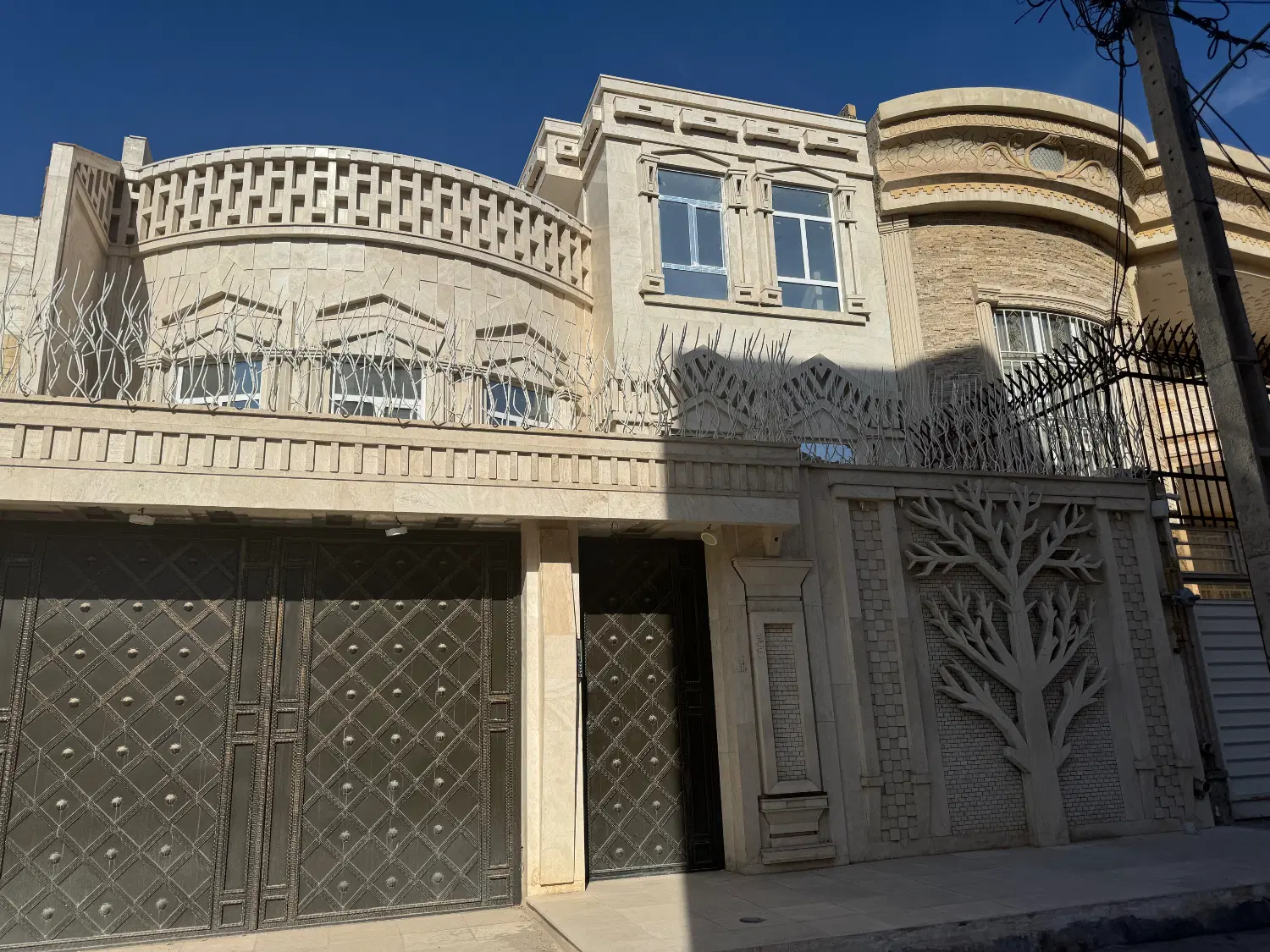 رهن کامل منزل ویلایی ۷۰۰ متری ملاصدرا صفاییه