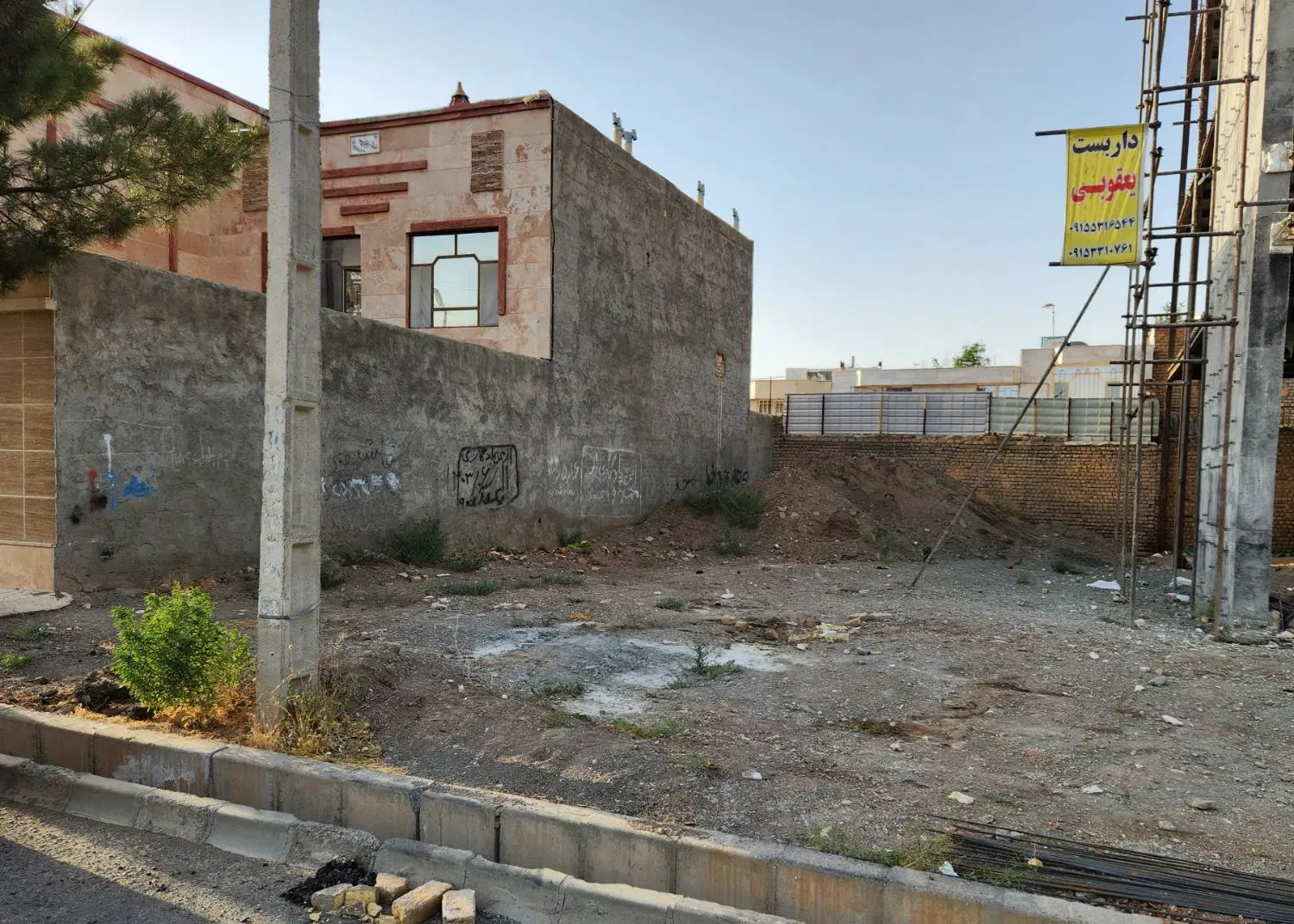 زمین ۲۰۰ متری. حاشیه خیابان شهید یاوری
