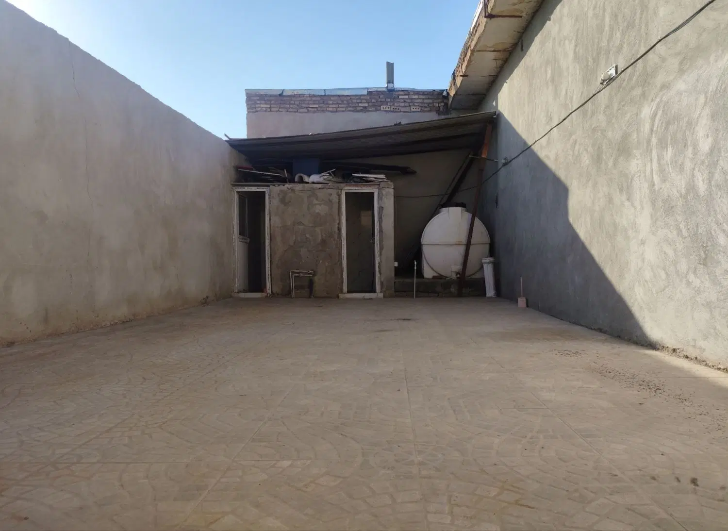 اجاره مغازه ۲۰۰ متر