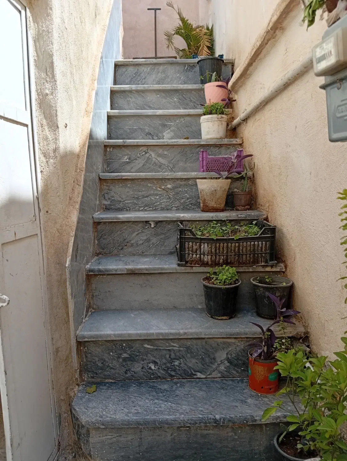 خانه ۷۵ متری تمیز