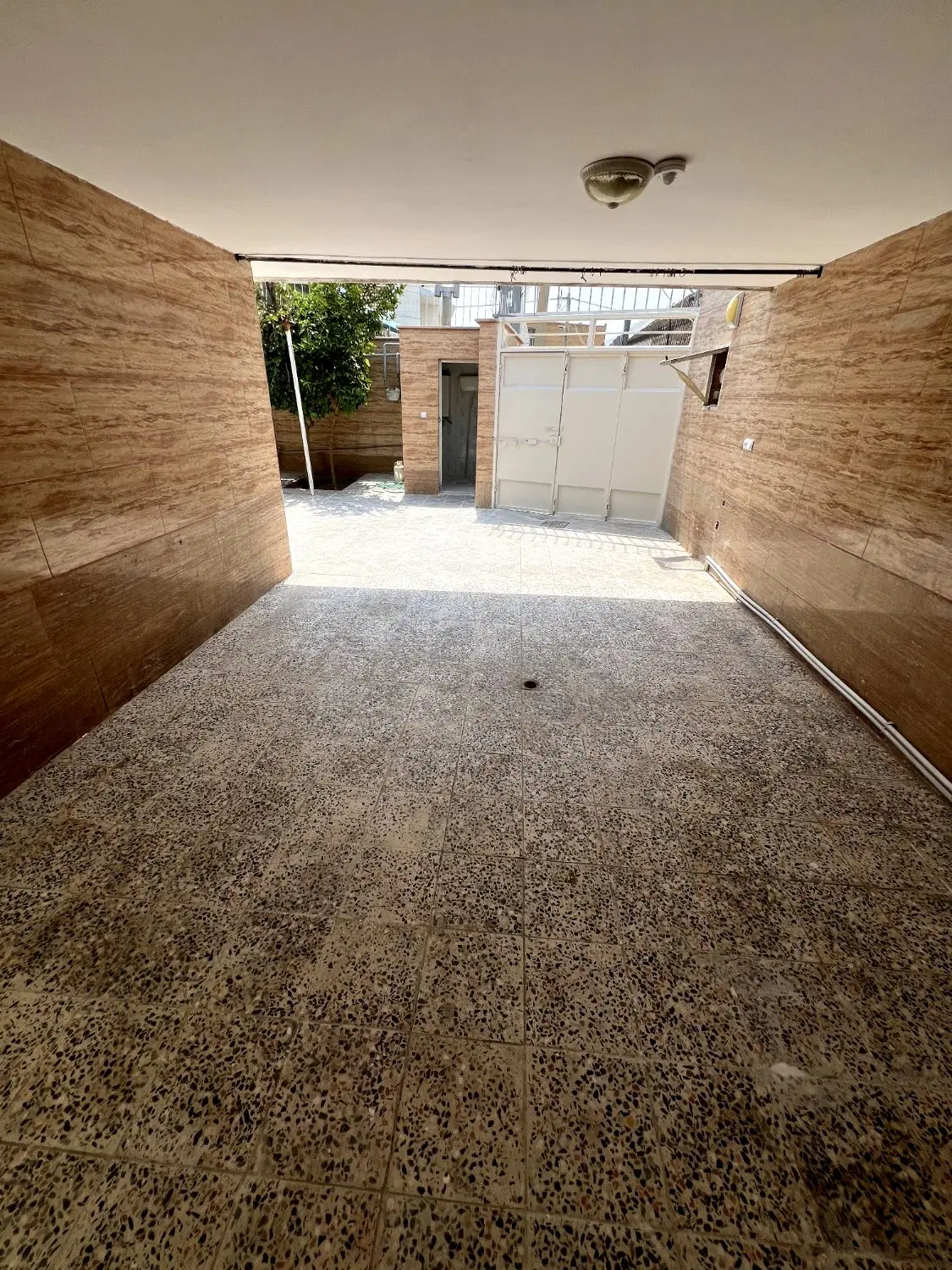 معاوضه با منزل ویلایی محدوده سجاد مصلی و تخت‌فولاد