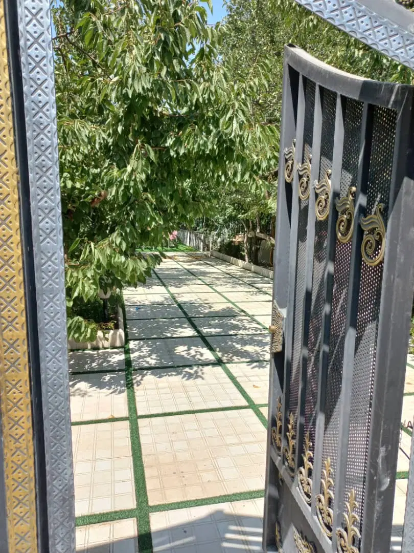 باغ ویلا در جاده چالوس  توریستی کندر باغ لاله ها