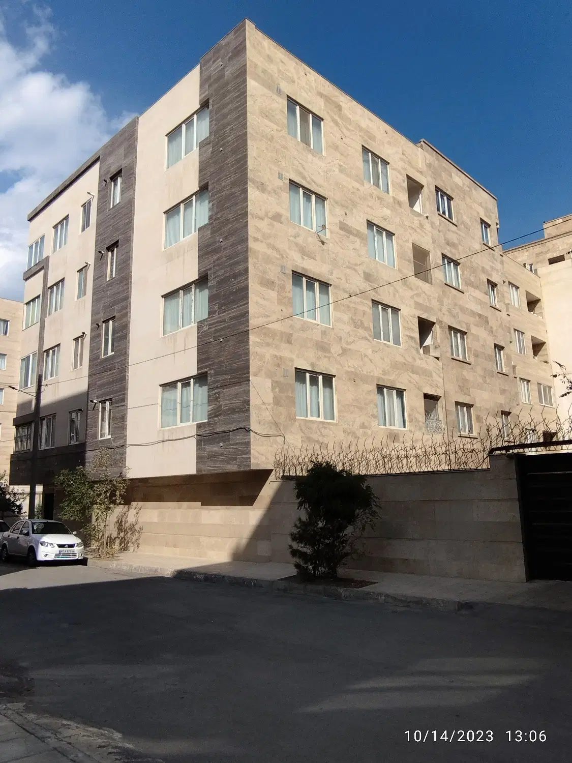 ۹۵ متری رهن و اجاره پشت حاشیه میثاق