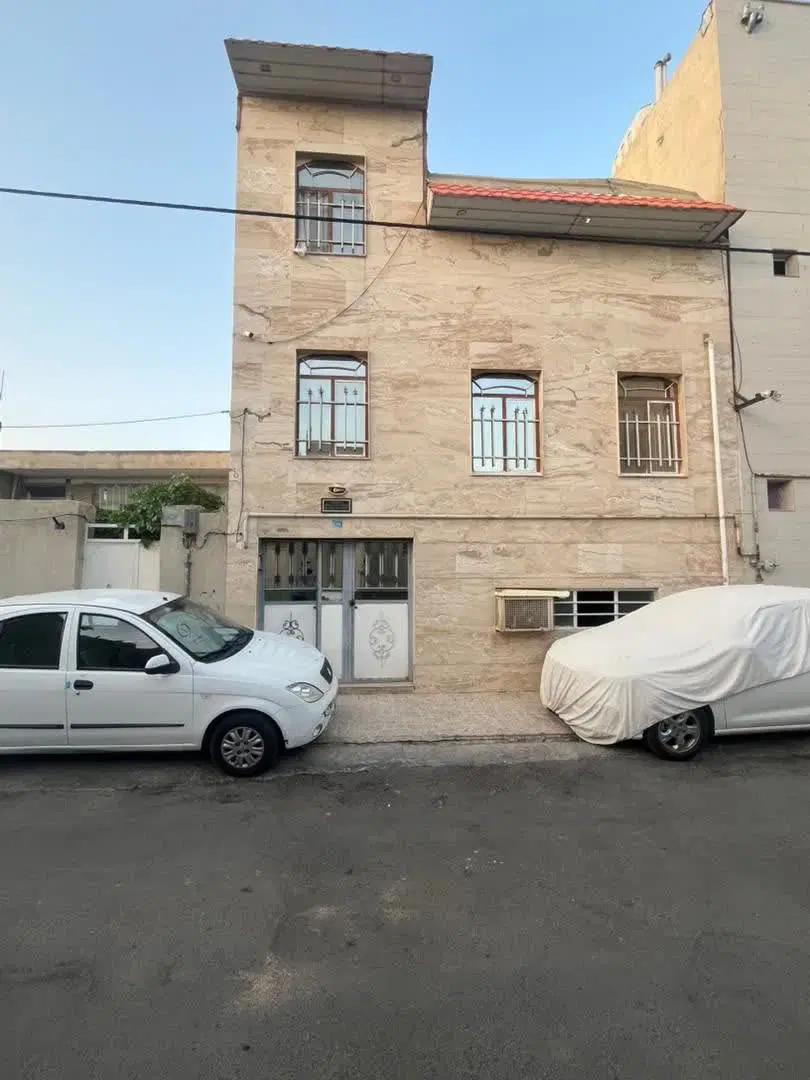 زیر زمین تولیدی و انبار و مسکونی