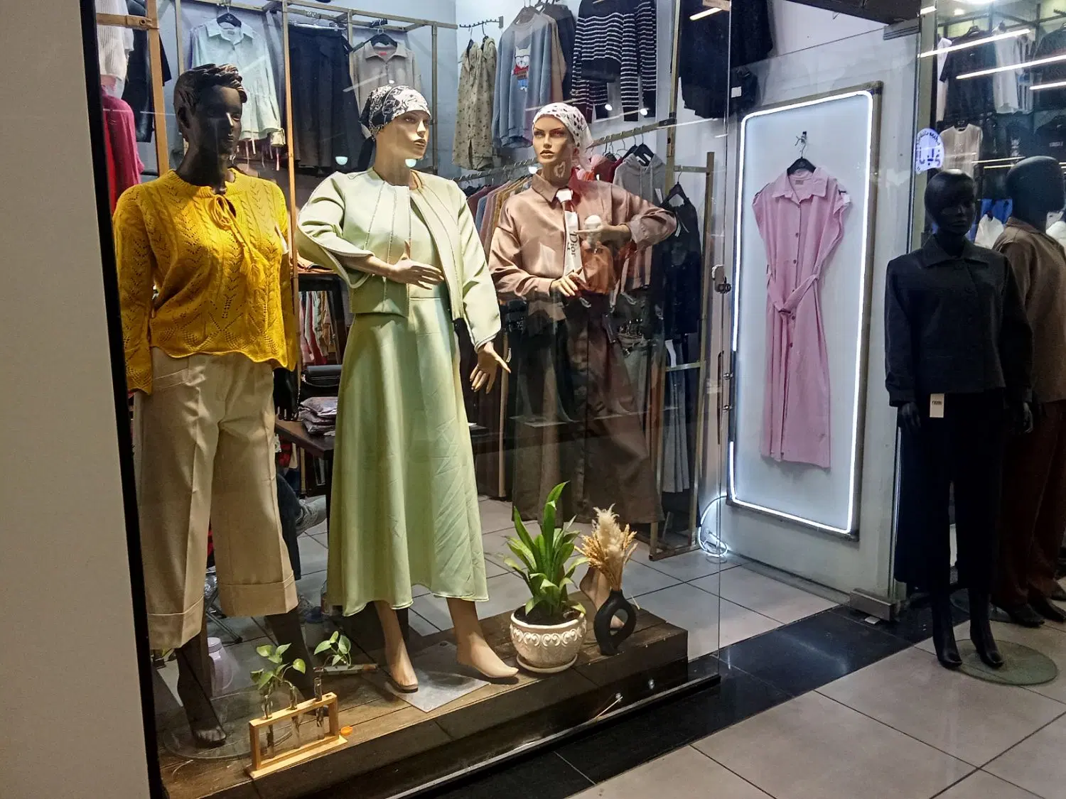 مغازه پارک بازار