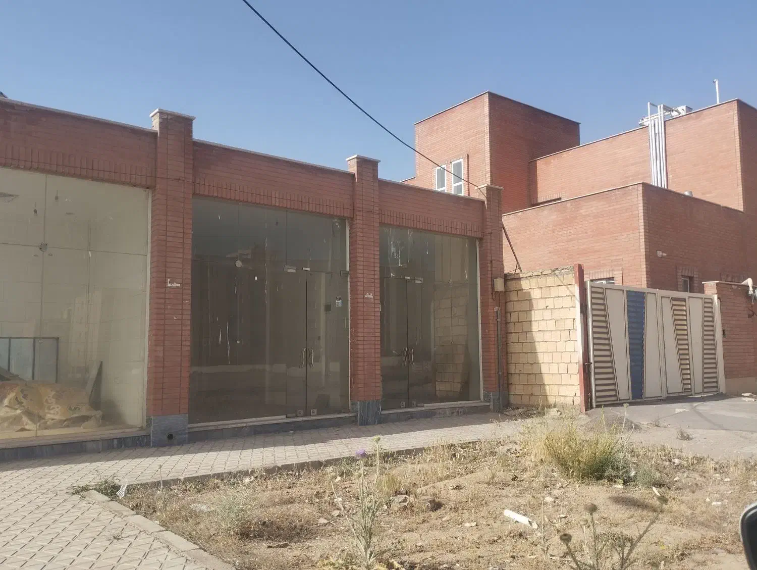 مغازه 17 متری مناسب سرمایه گذاری