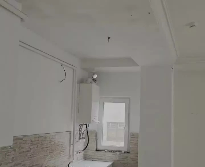 ۹۰ متری بر معلم