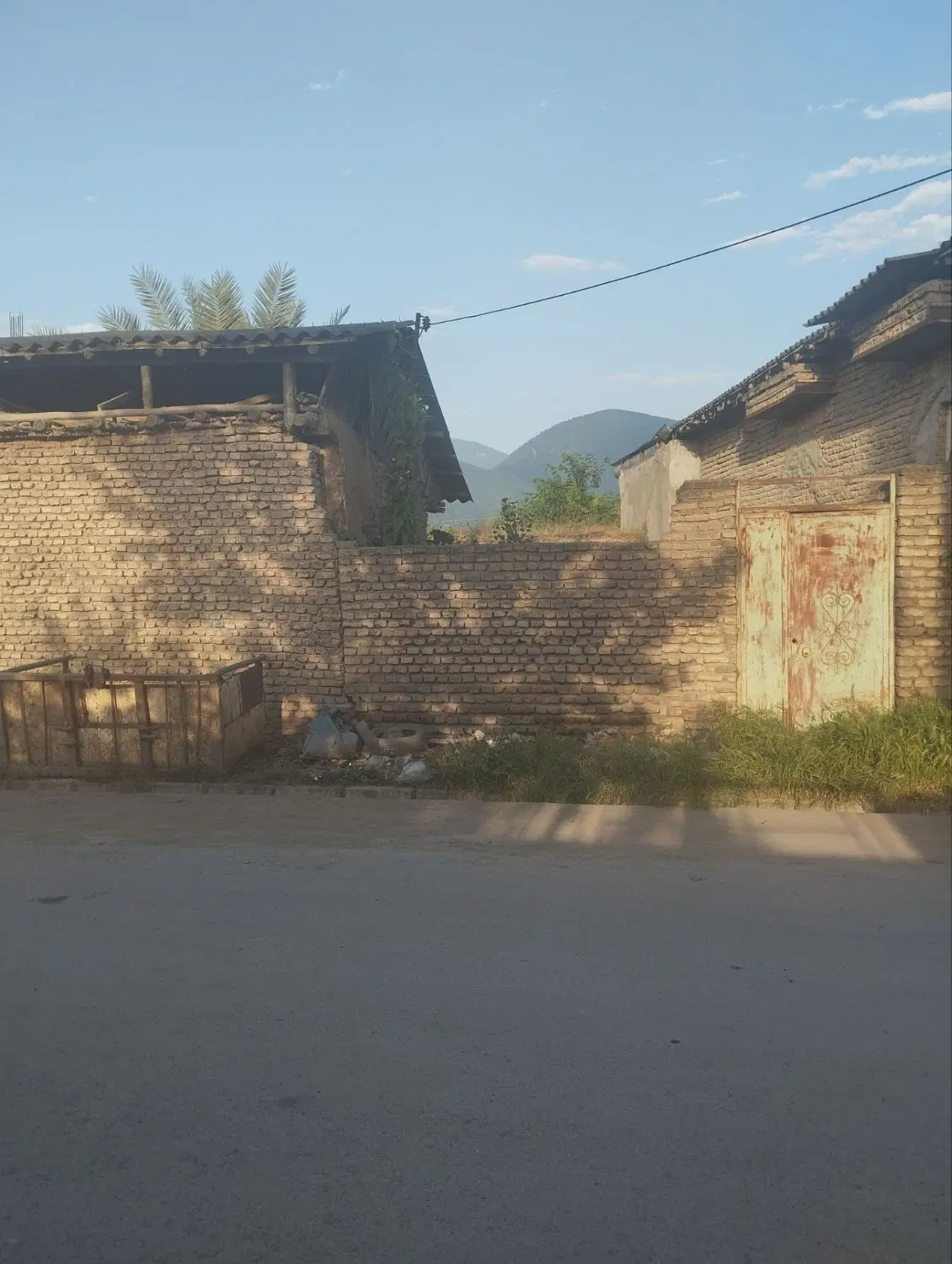فروش حیاط مسکونی روستای رضا آباد