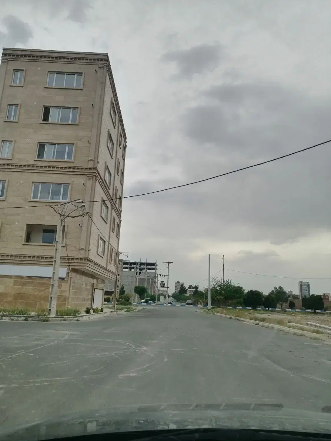 زمین مسکونی پشت شهرداری رباط کریم