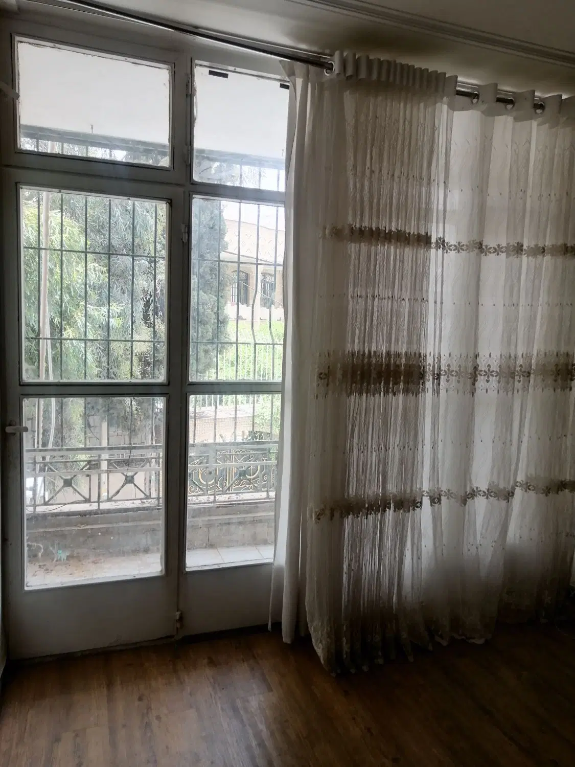 سه خواب 132 متر سرمایه گذاری جمهوری
