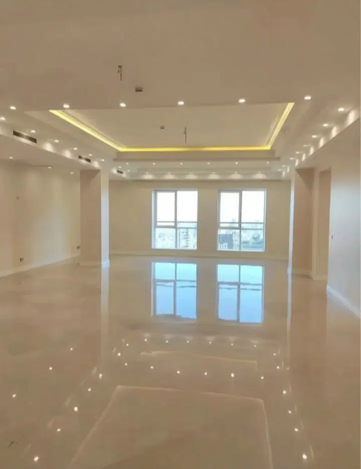 ۲۰۰متر تک واحدی نقشه و نور خوب تخلیه کلید نخورده