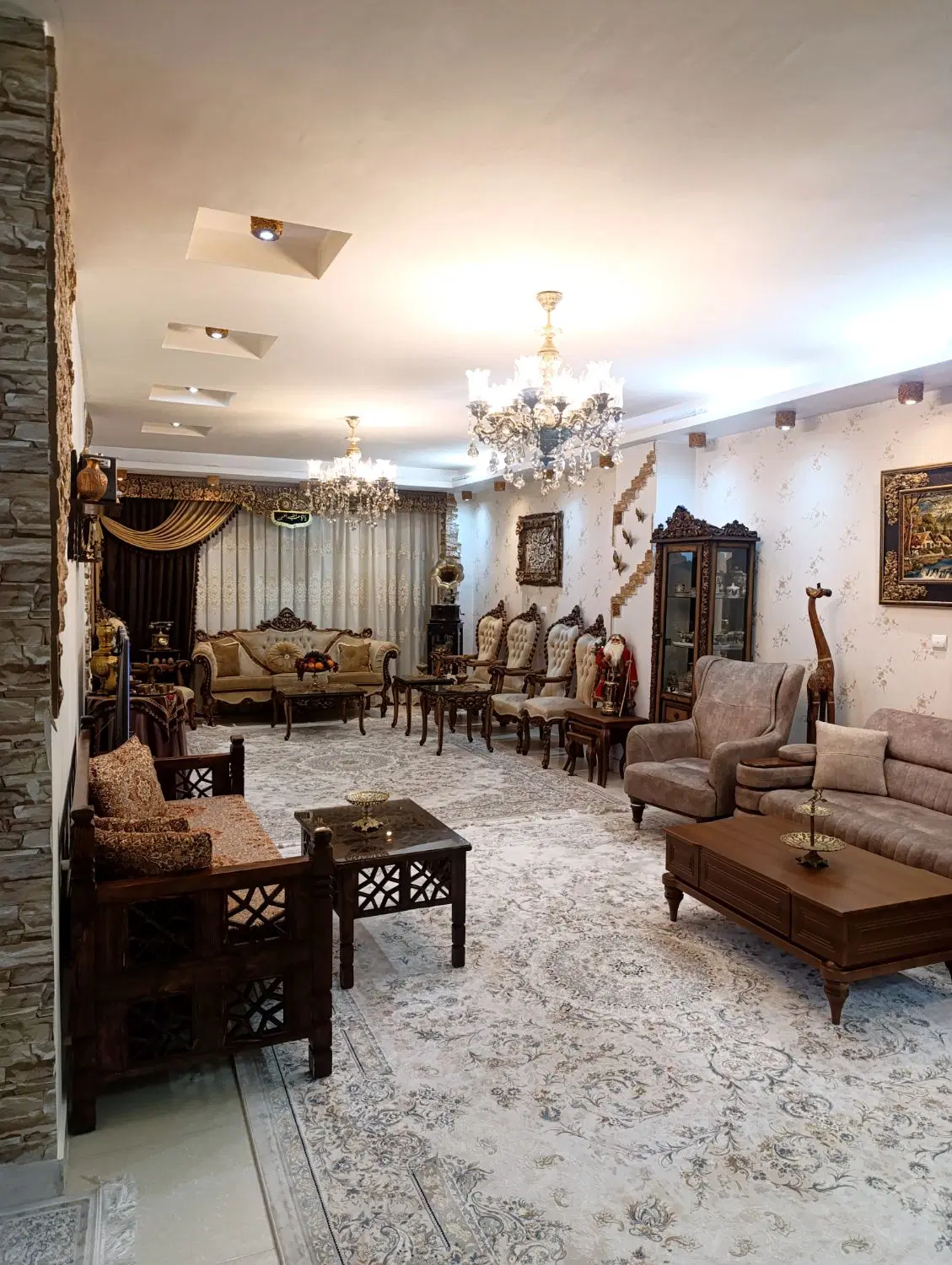 واحد ۱۱۳ متری خیابان  نجاری