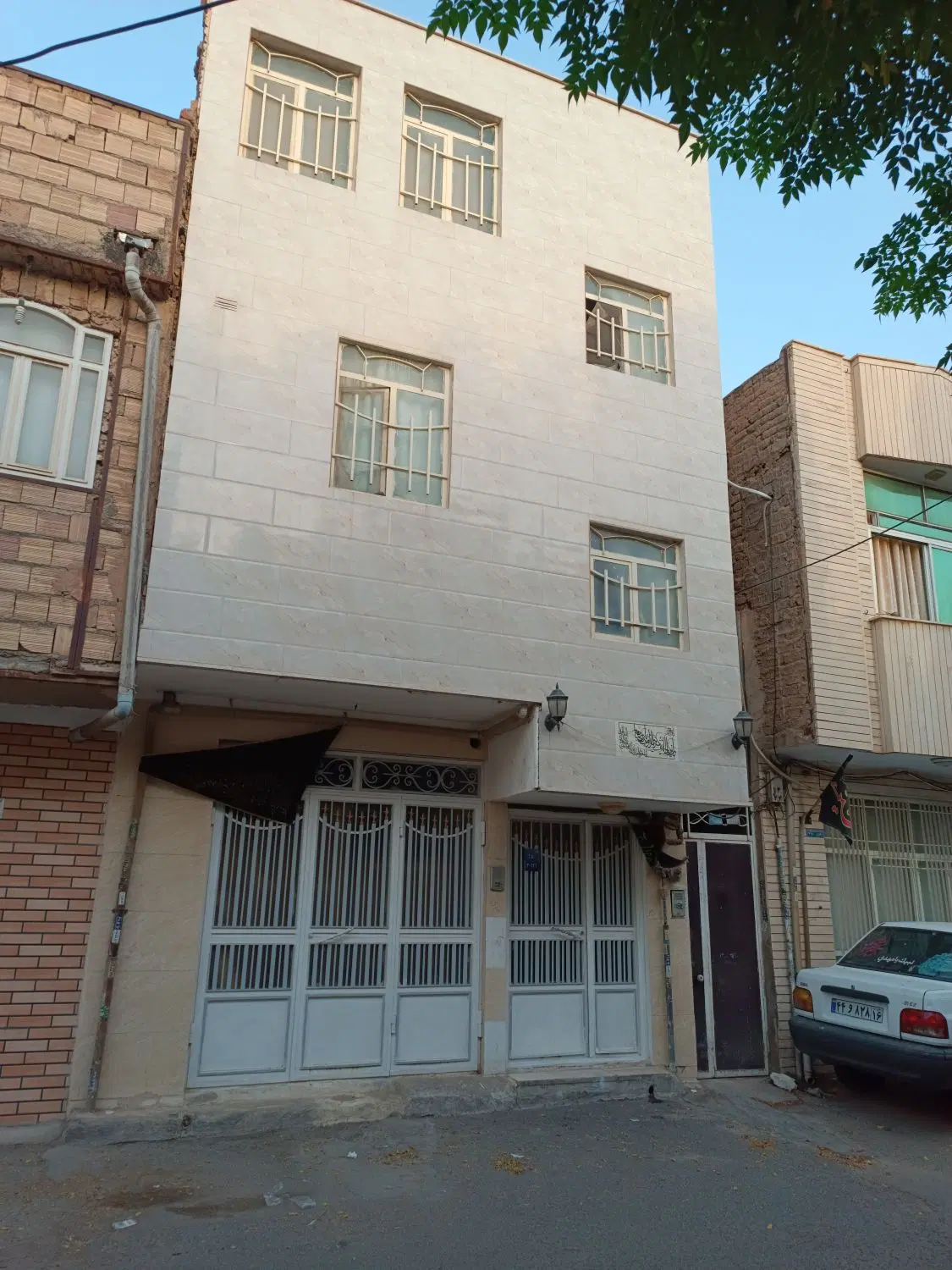 خونه ویلایی دوطبقه تمیز