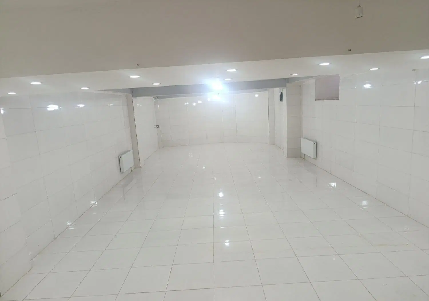 اجاره یک واحد بزرگ زیر زمین