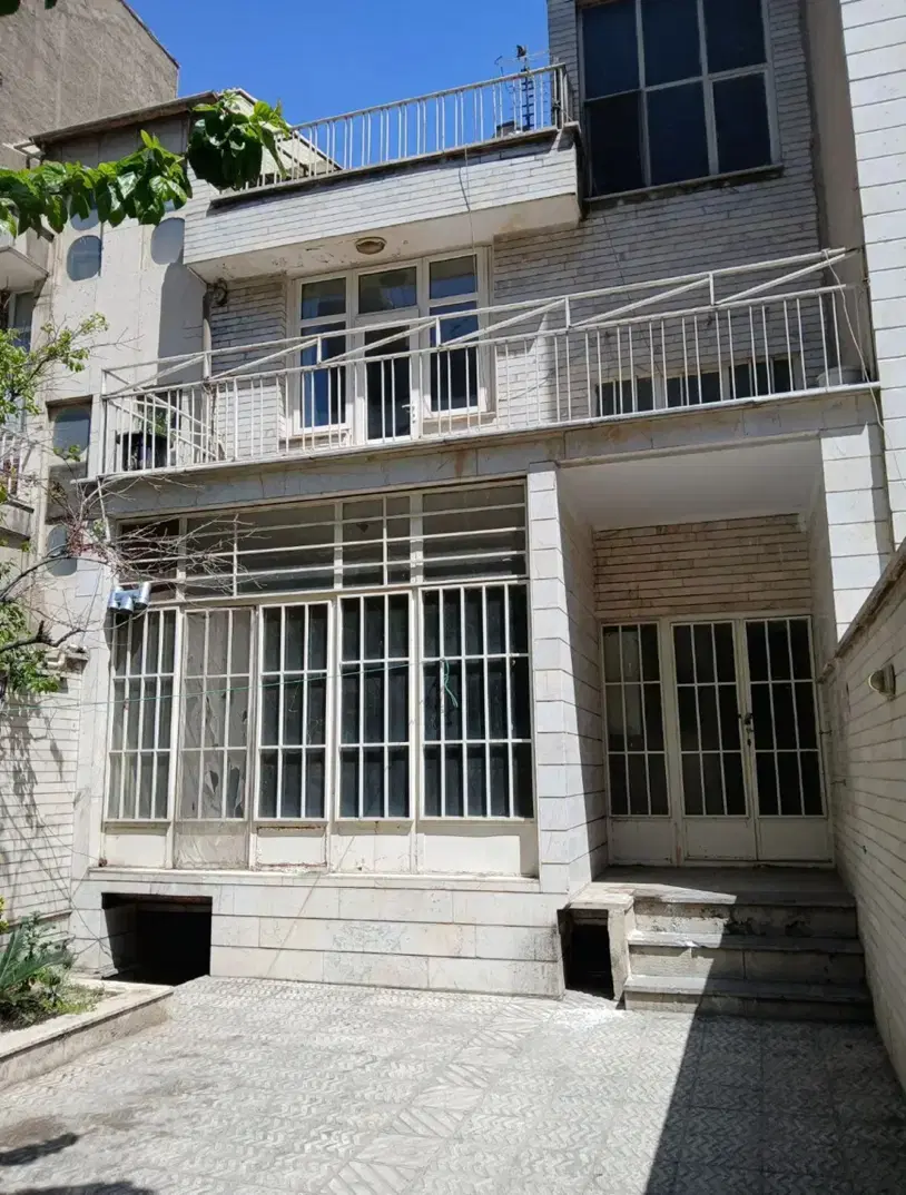کلنگی خیابان ابهری ۱۶۸ متری