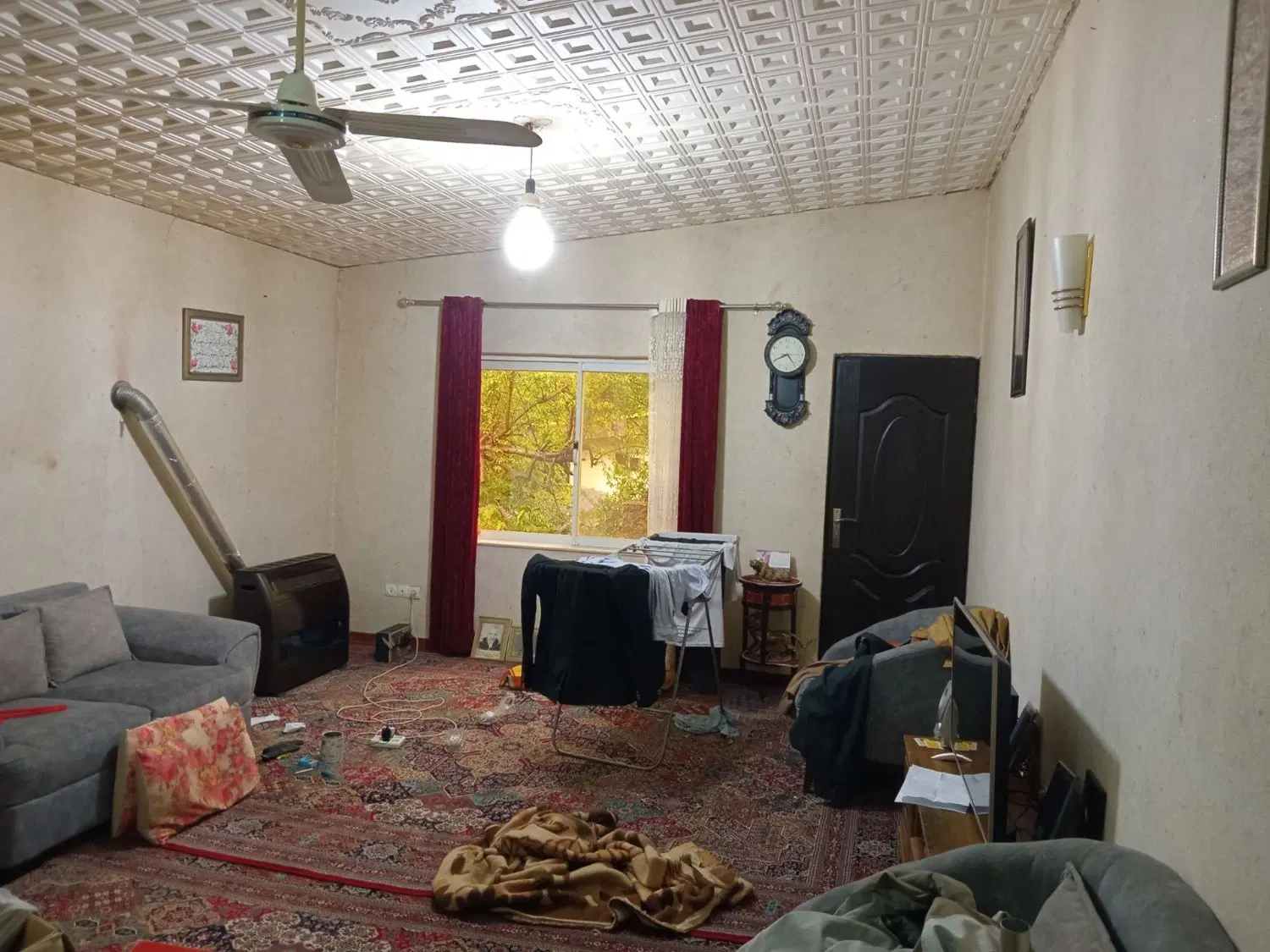 حاشیه عباسپور دو خواب املاک براتی