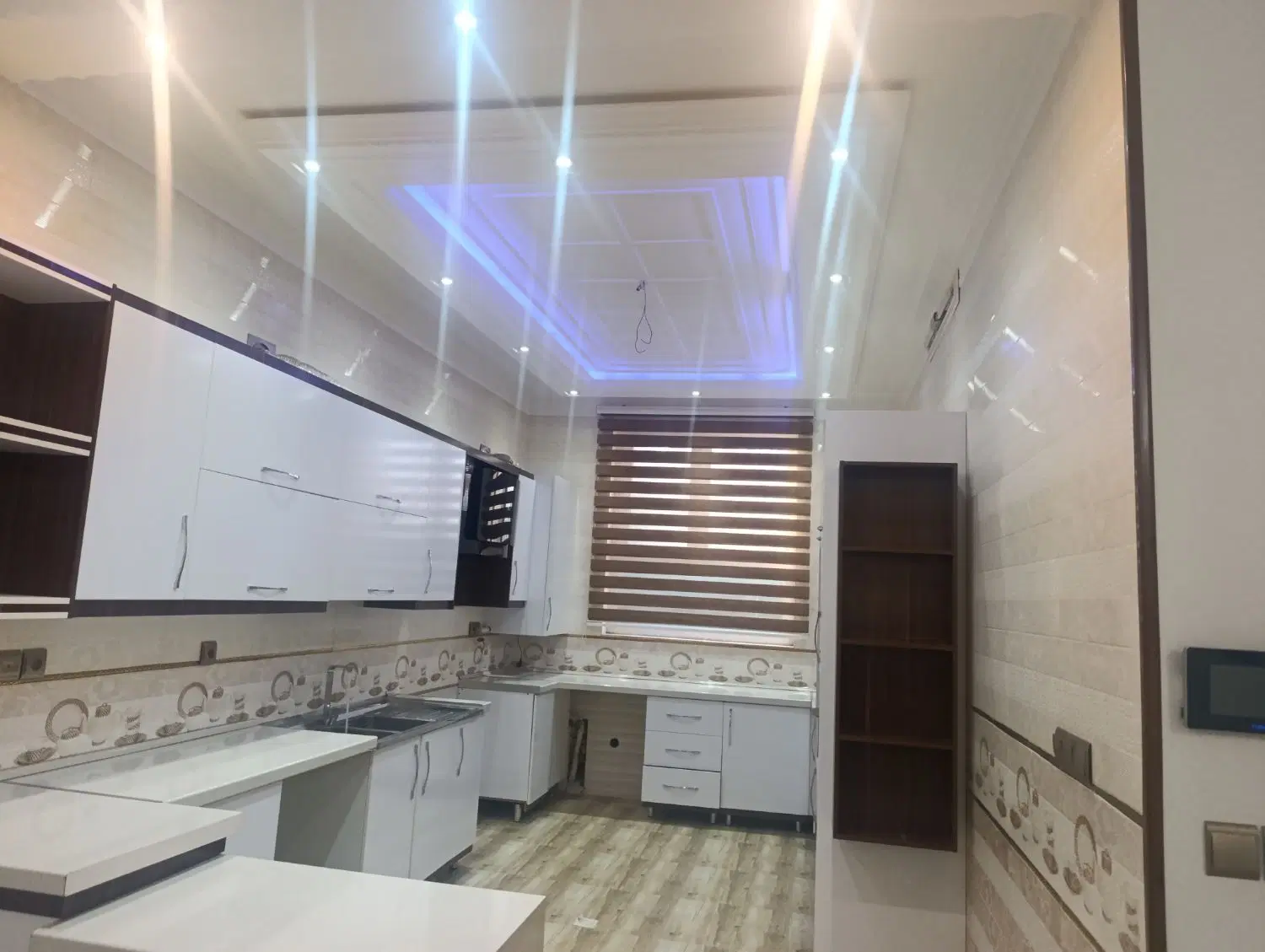 فروش خانه جنوبی خیابان حافظ کوچه 6