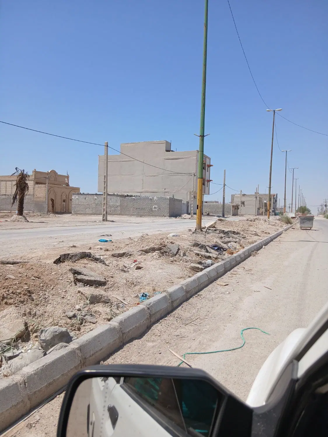 فروش زمین فاز۵  سر نبش