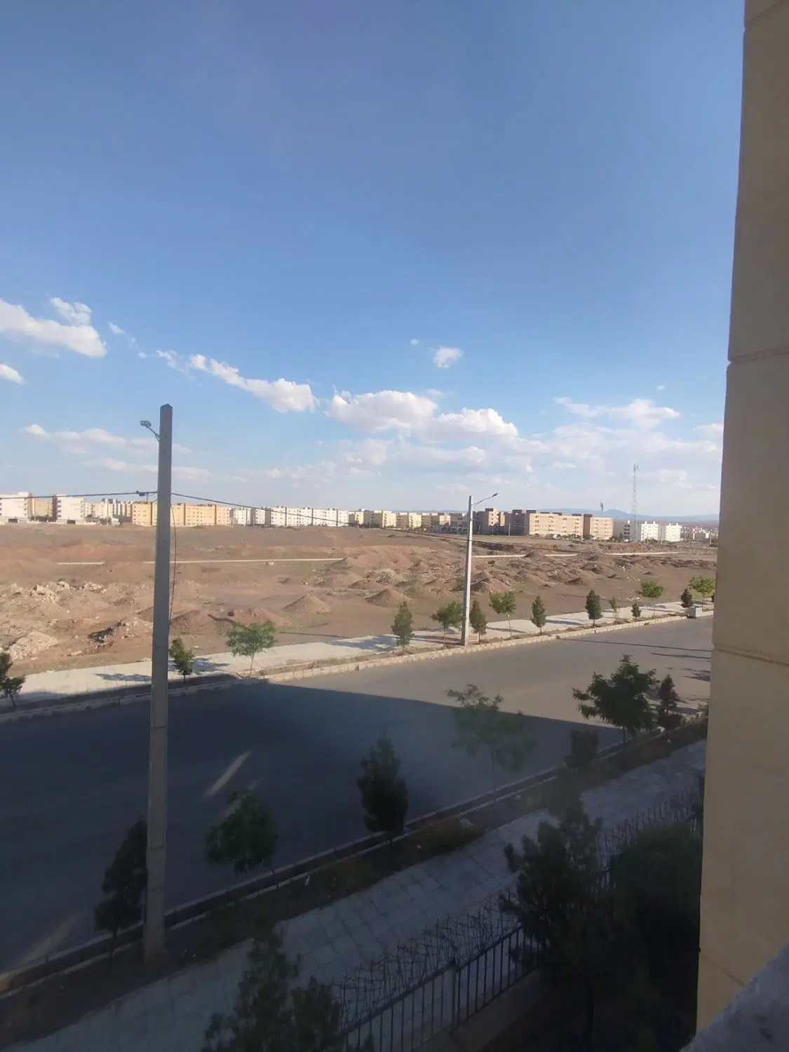 بلوار بعثت آپارتمان فاز ۶ شمالی بازسازی شیک