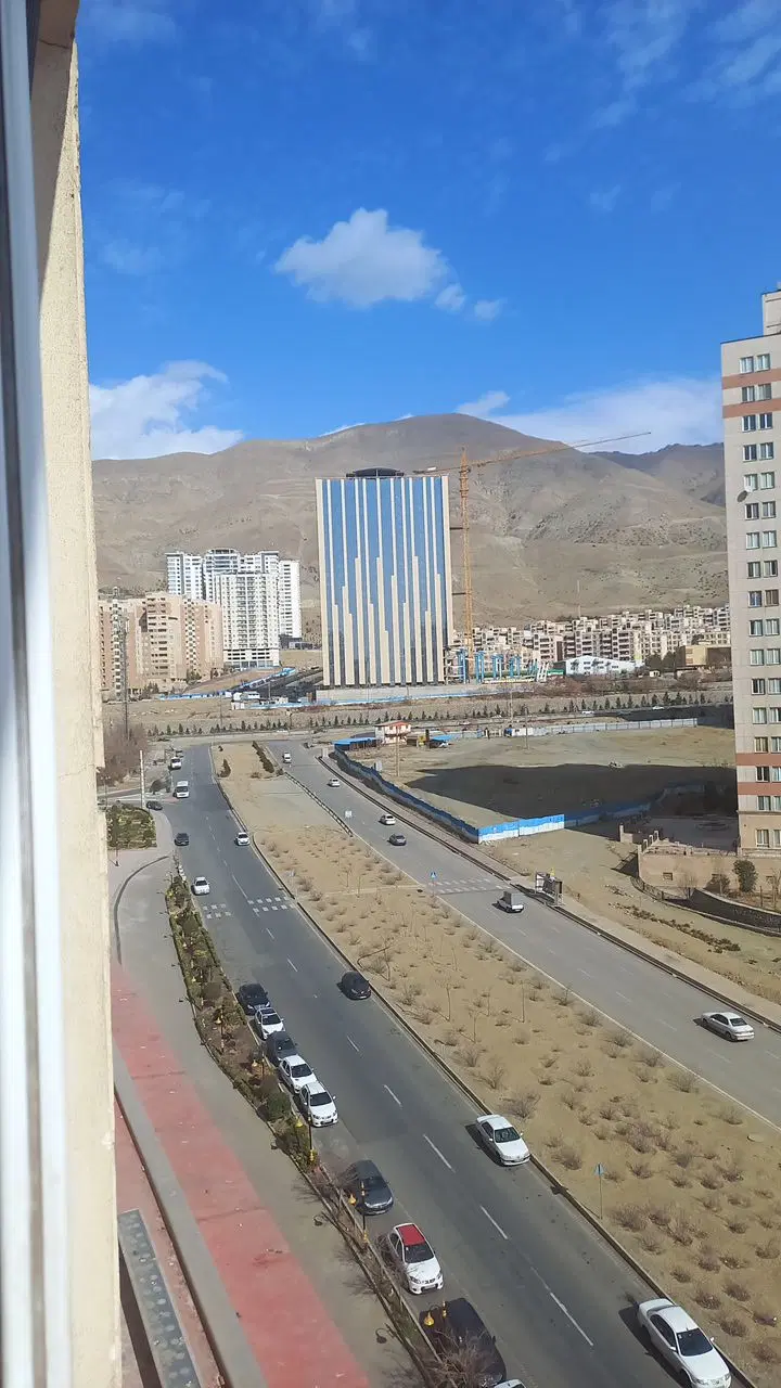 105متر دو‌خواب دریاچه چیتگر