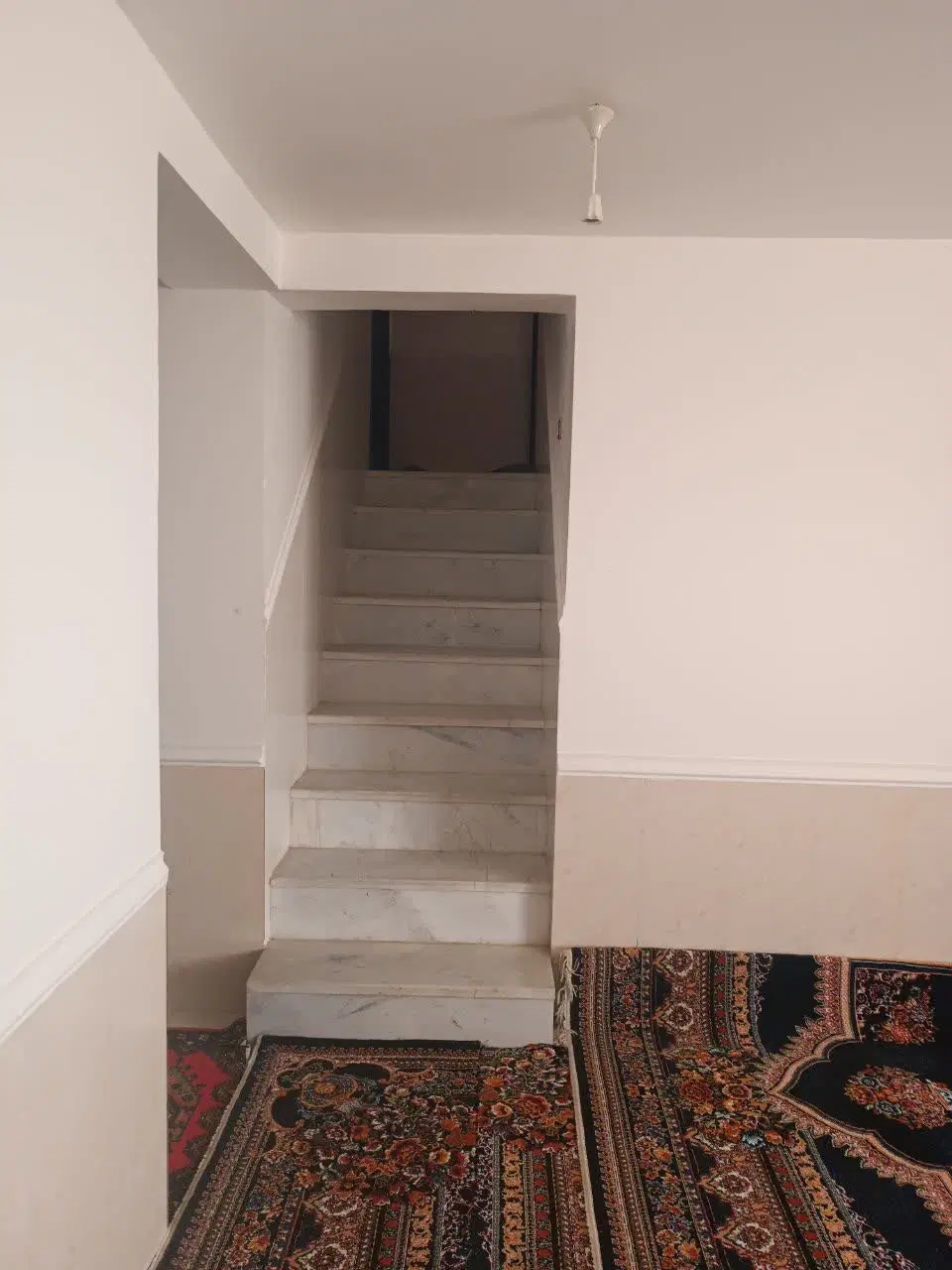 یک باب منزل مسکونی سندتک برگ واقع در بلوارکارگر